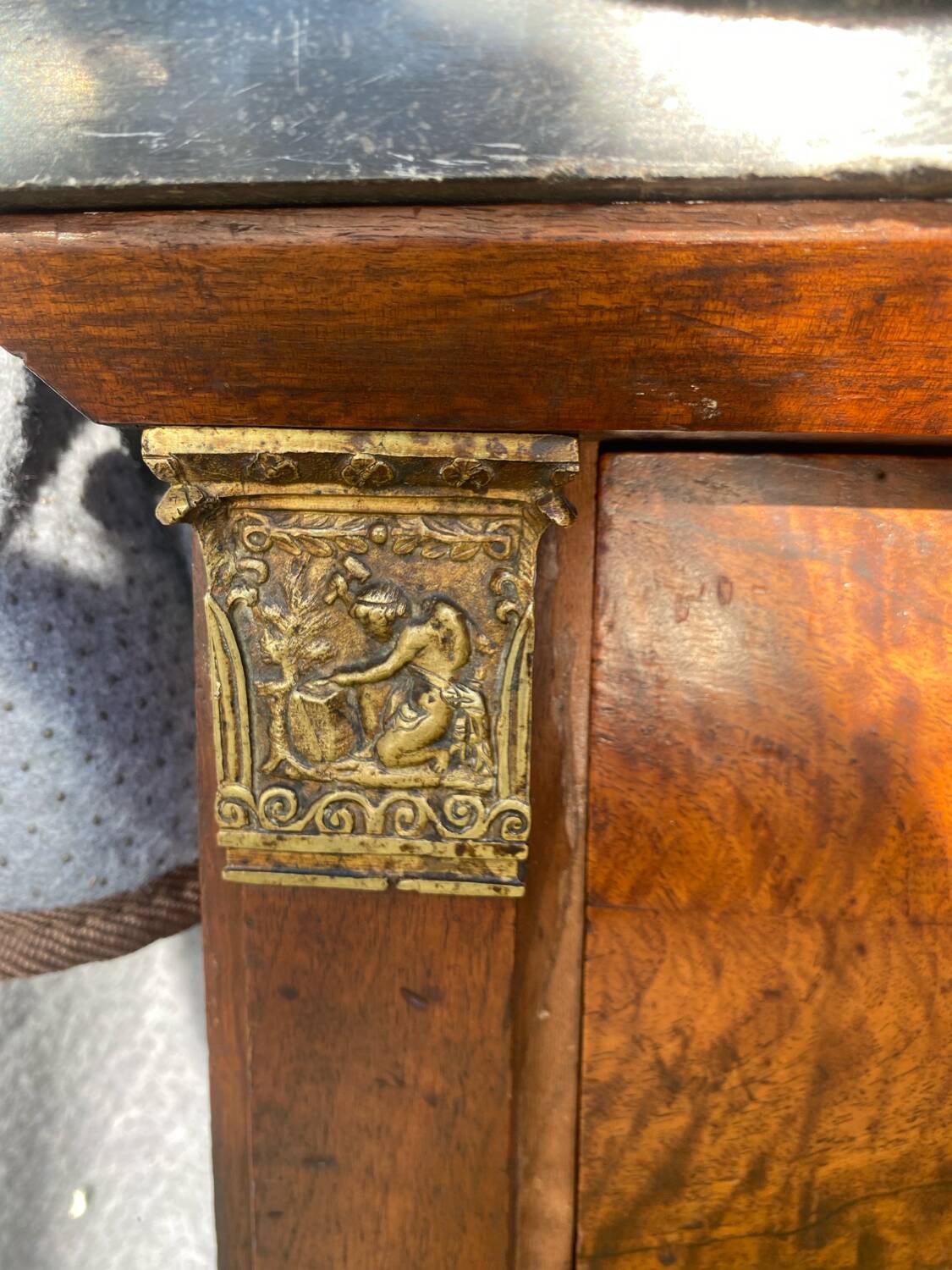 Commode ancienne empire consulat retour d’Egypte