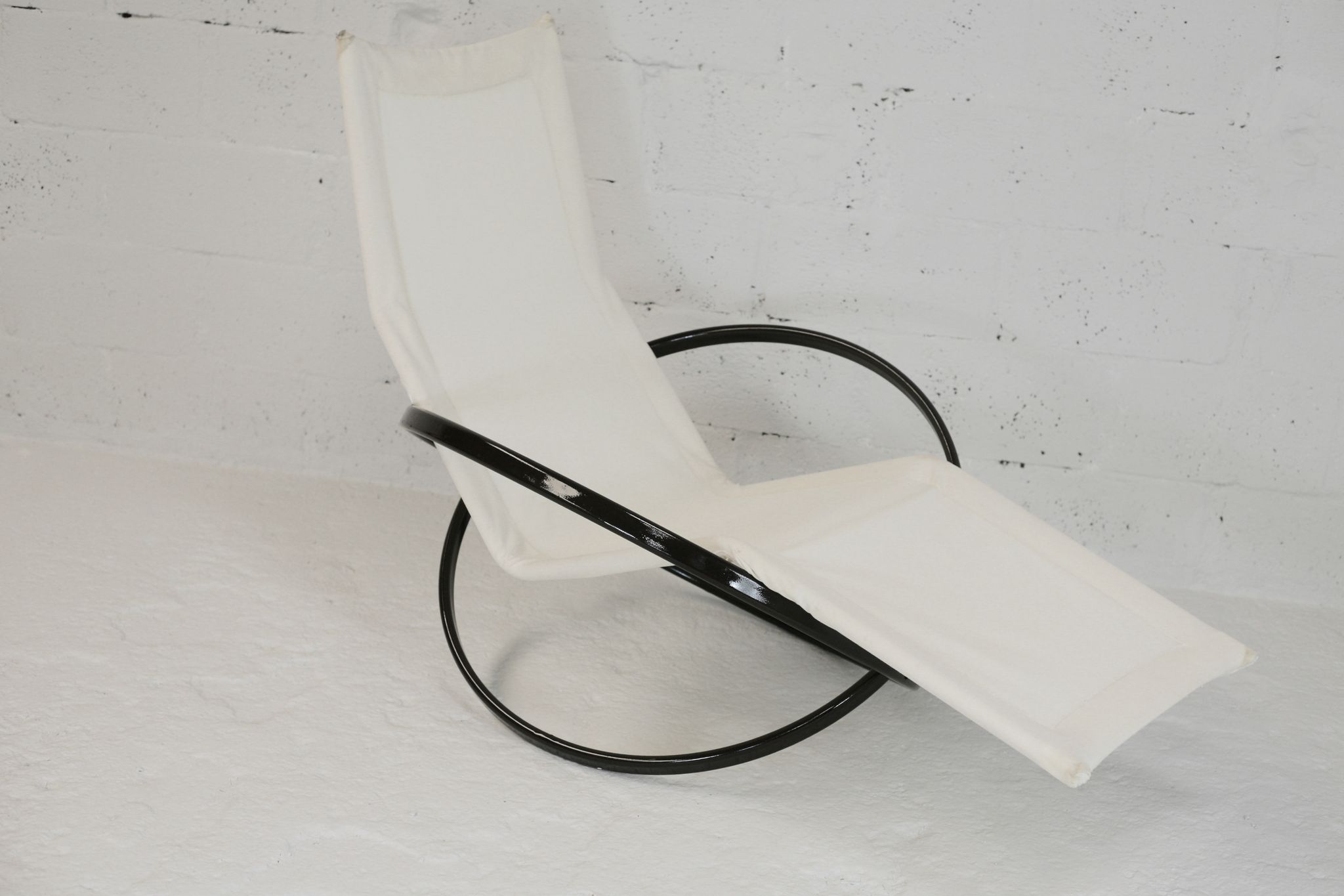 Roger Lecal rocking long chair, Jetstar model, brown lask and canvas, France, 1975