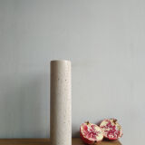 Vase roll in travertine