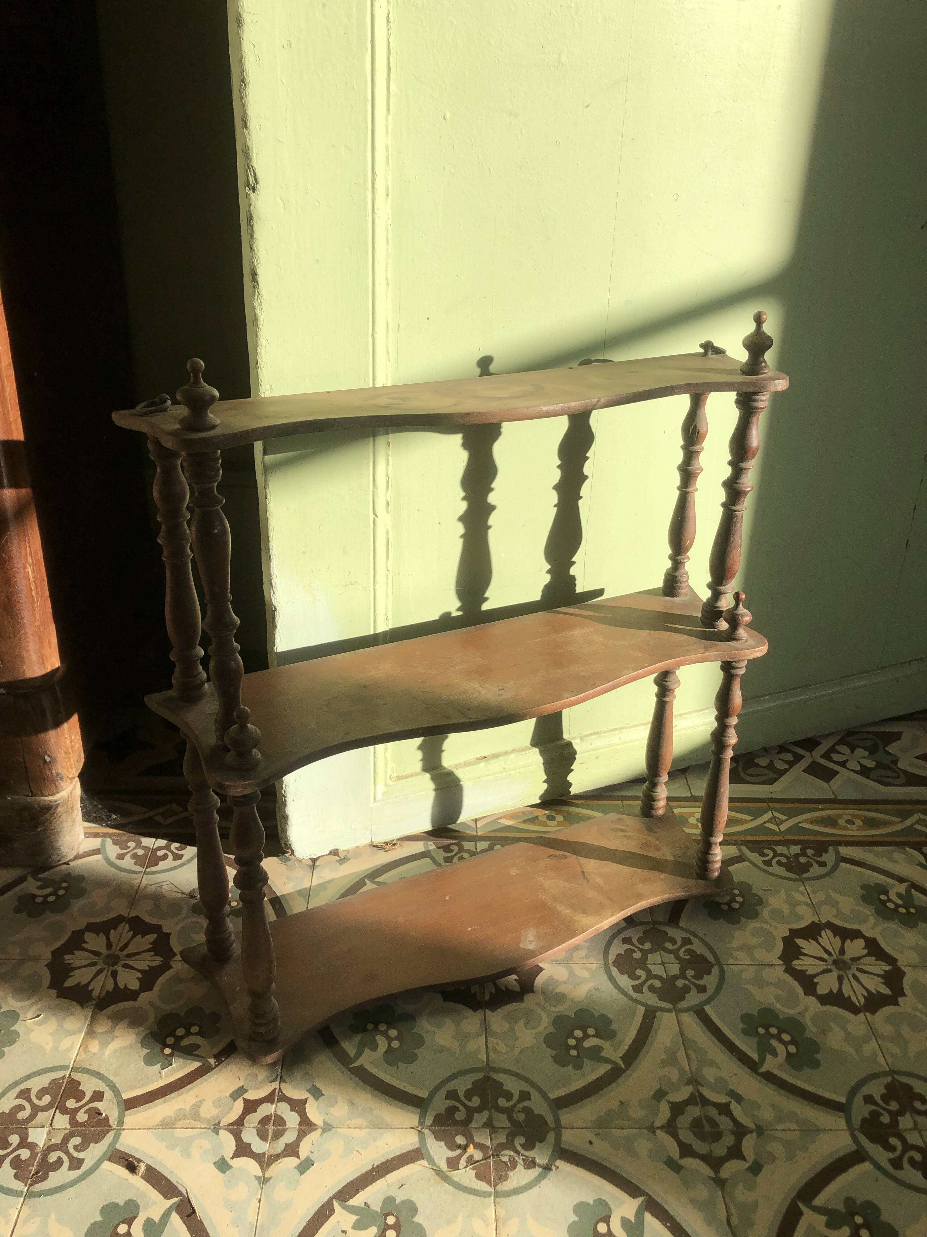 19th-century turned wooden wall shelf in Napoleon III style.