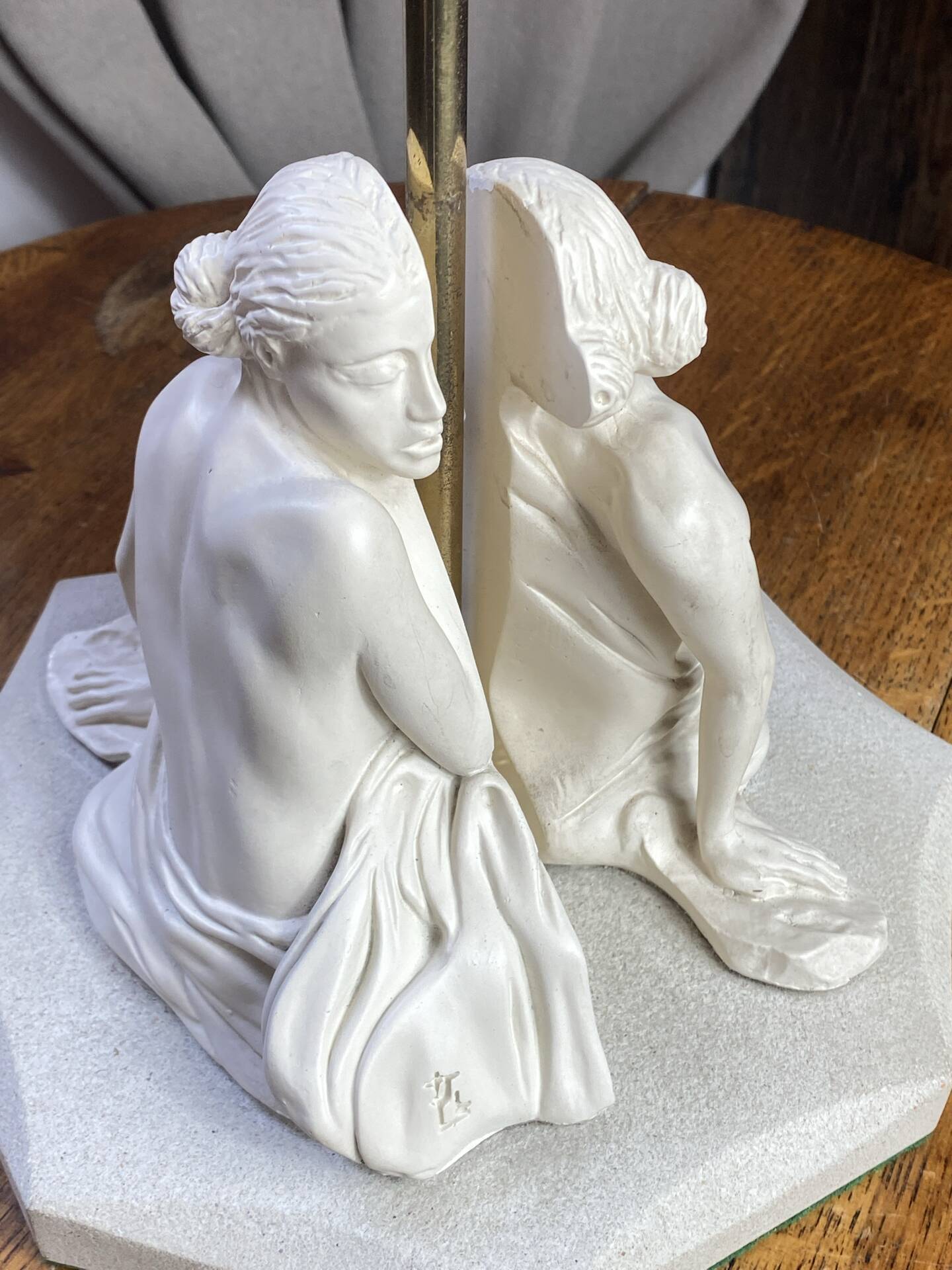 Table lamp, female figures