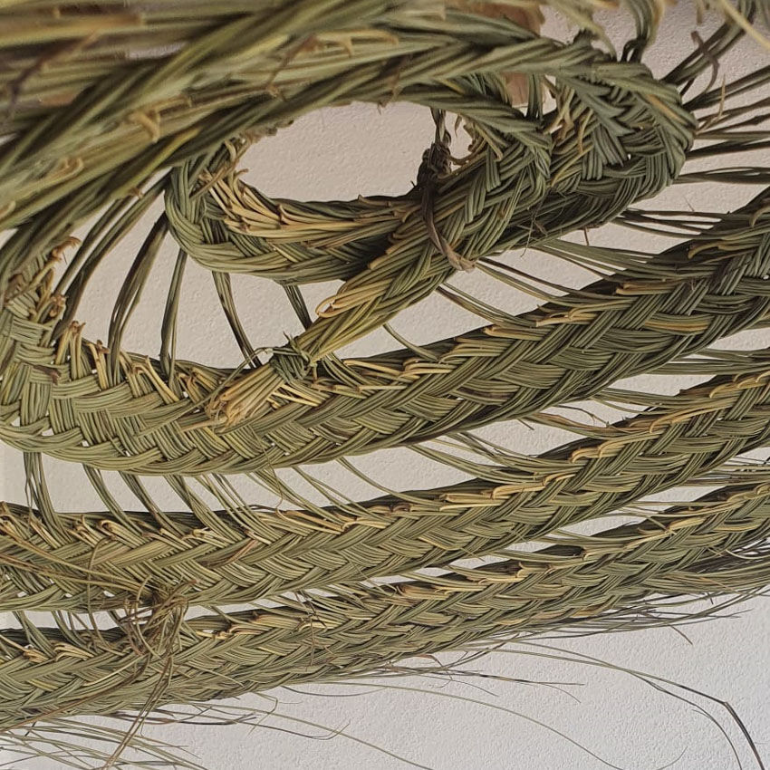 Doum pendant light in natural esparto