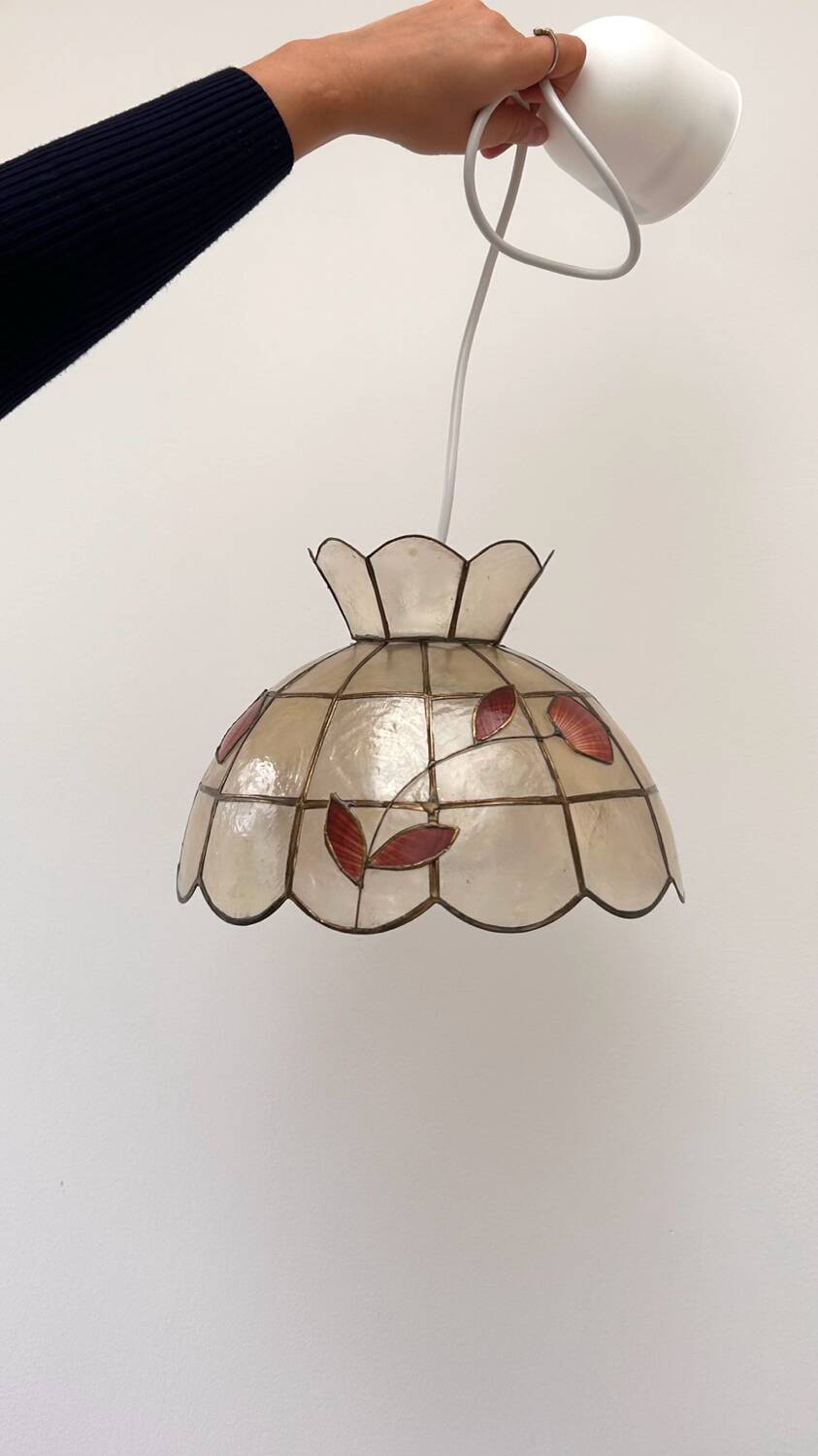 Mother-of-pearl pendant - pink leaf decorations