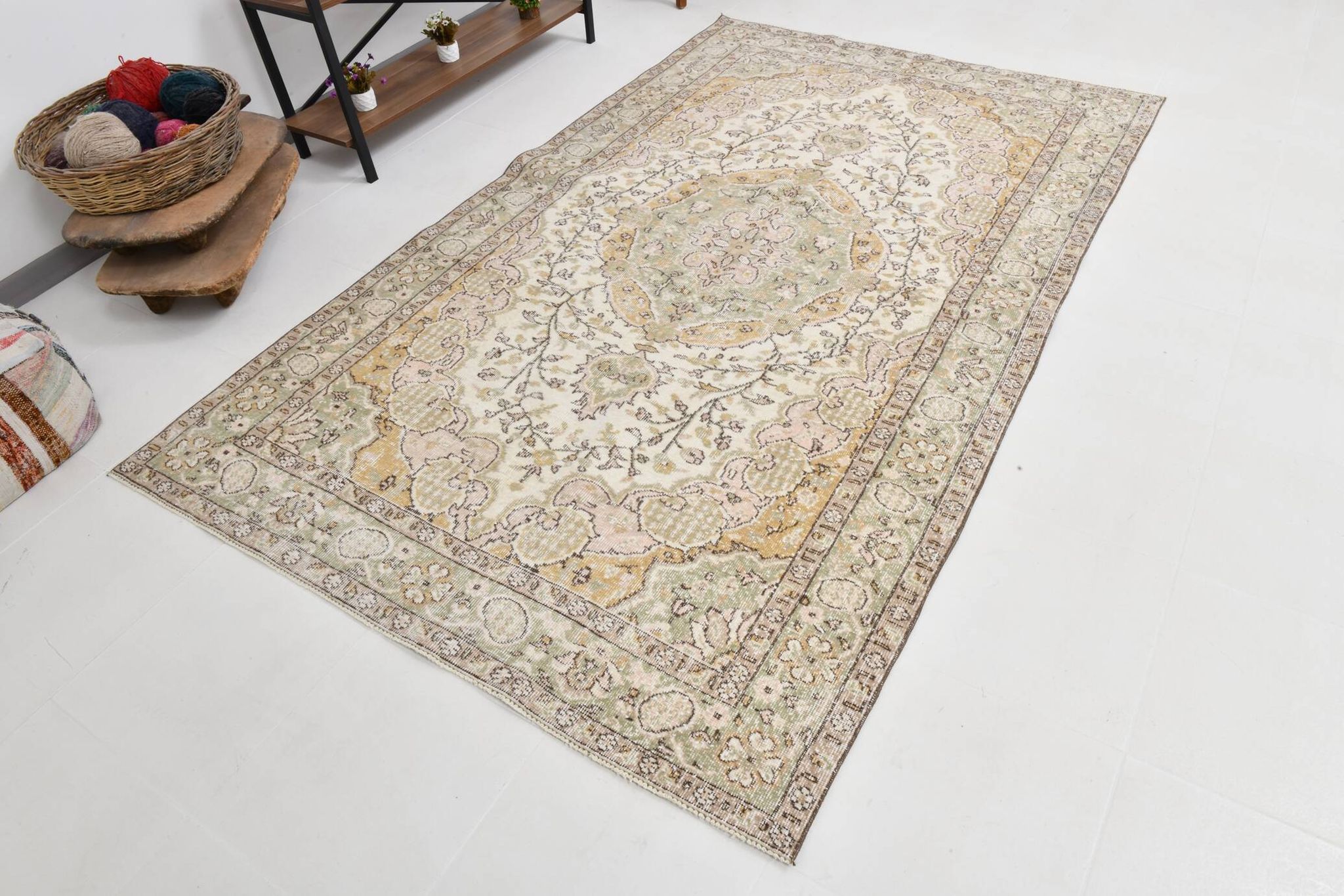 Cream & Beige Antique Turkish Rug 163x267Cm SK 21968