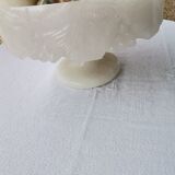 Alabaster cut with 17 marble and alabaster eggs