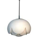 Suspension opaline vintage flower Seerose De peill & Putzler, 1970