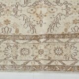 7x10 Floral Cream & Brown Vintage Rug, 212x317Cm