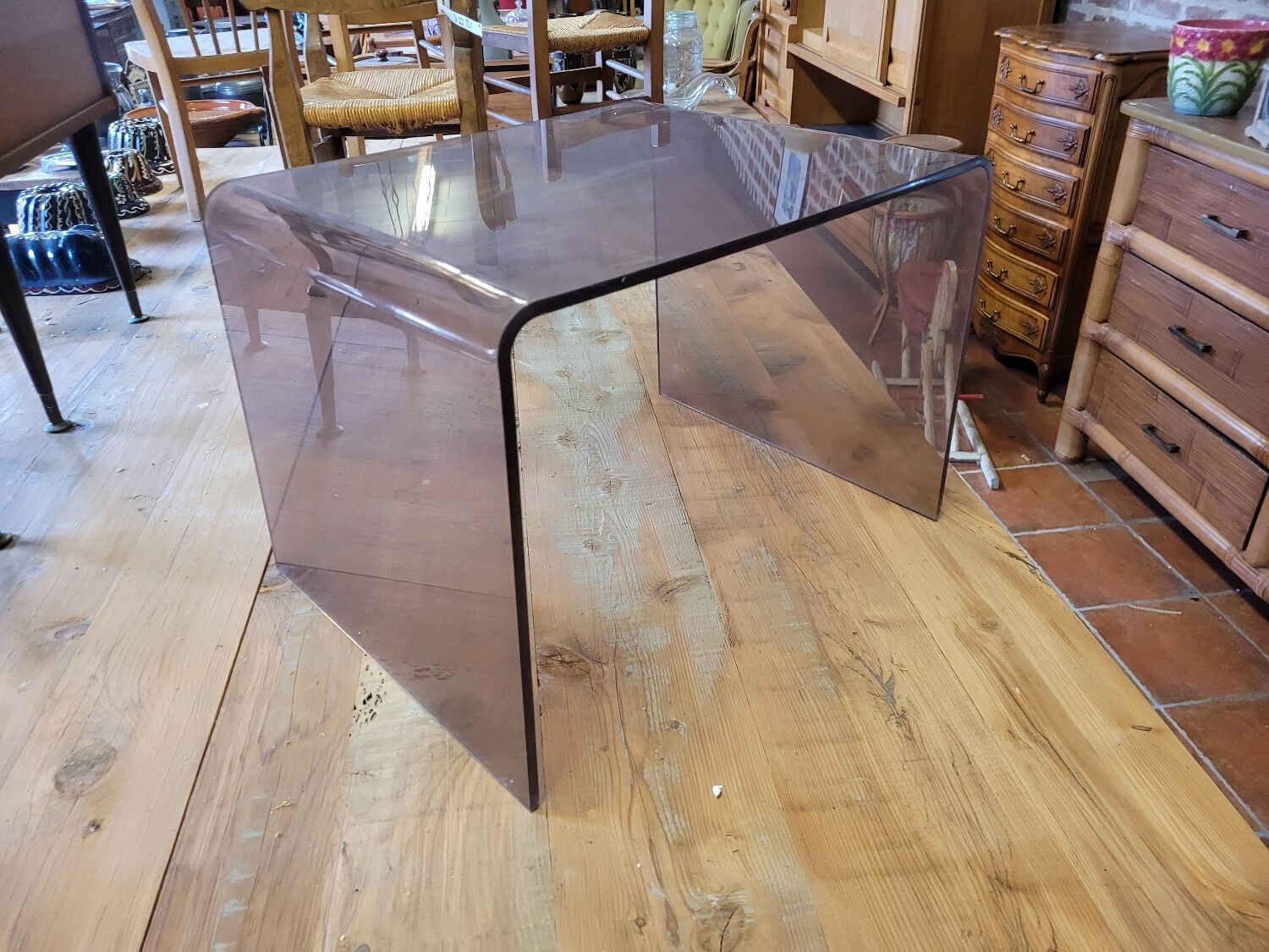 Plexiglas sofa end from the 70s
