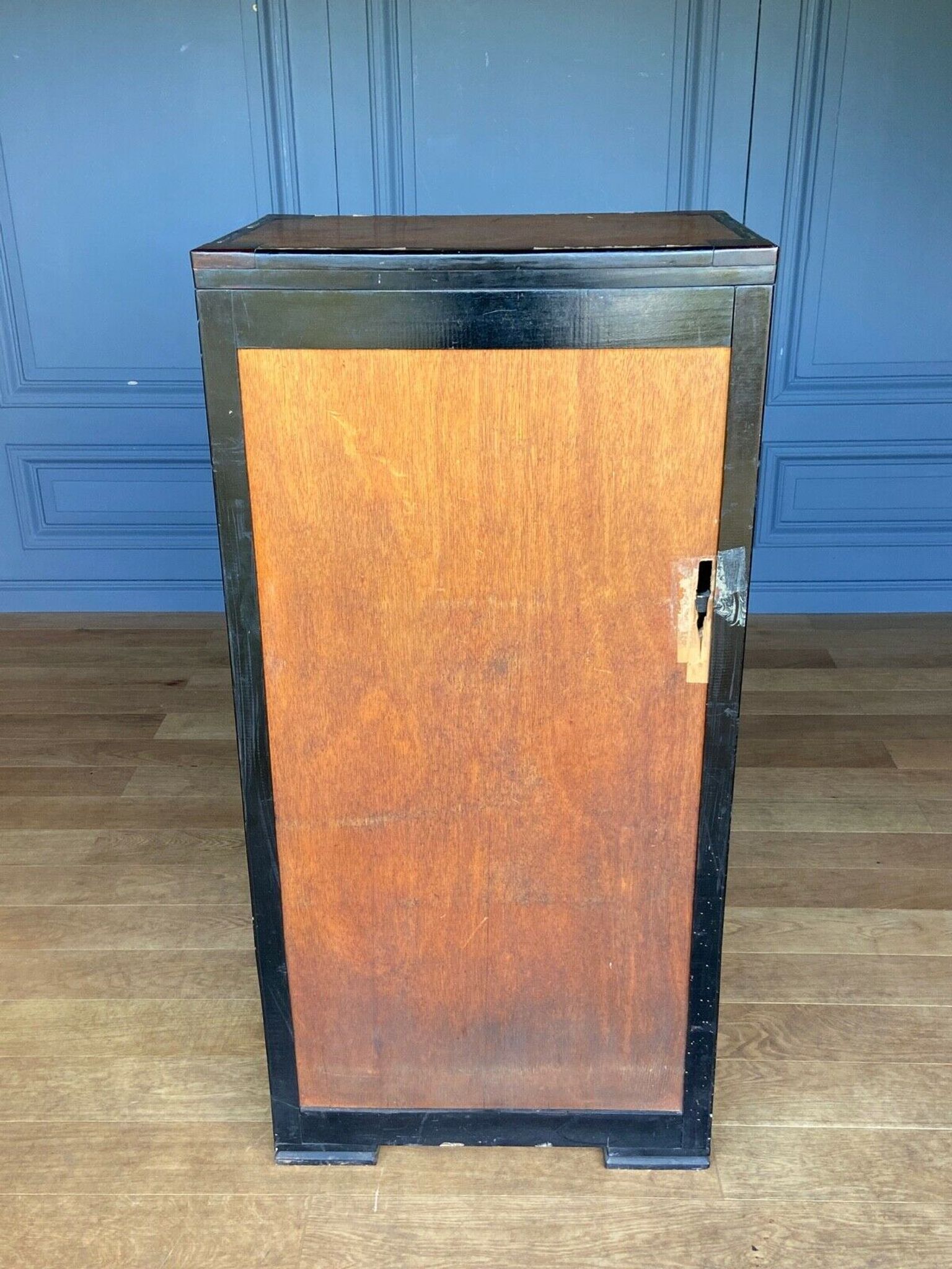 Furniture art deco a niche door 1930
