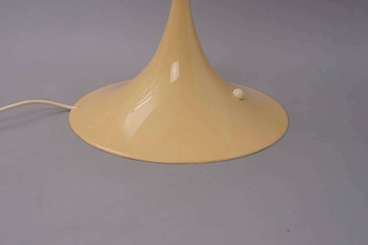Lampe de table Panthella de Verner Panton pour Louis Poulsen