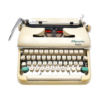 Machine à écrire olympia monica beige révisée ruban neuf