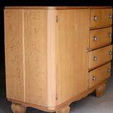 Art Deco oak chest of drawers (1950s/1960s). Very good condition.