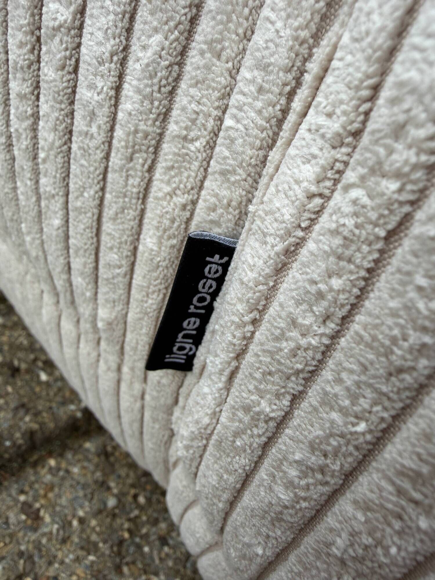 Original ligne roset togo set 3z, 2z + corner beige corduroy in new condition!!