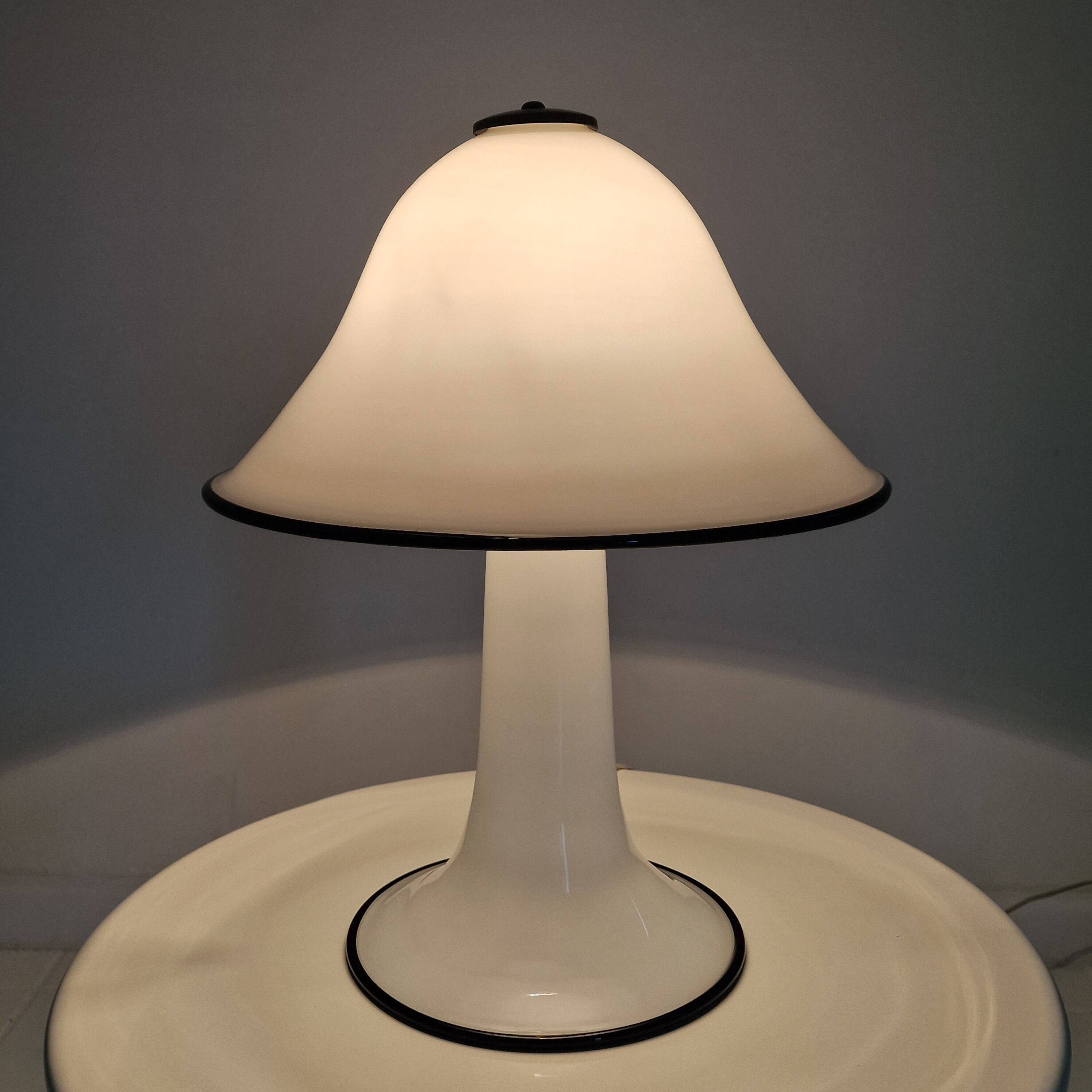 Rare '70s Murano Mushroom Lamp – Hand-Blown Glass with White Diffused Light
