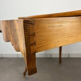 Table Louis XV noyer blond, début 19ème