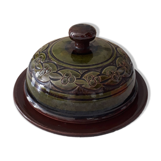 Artisanal butter dish