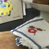 Set of 6 embroidered towels