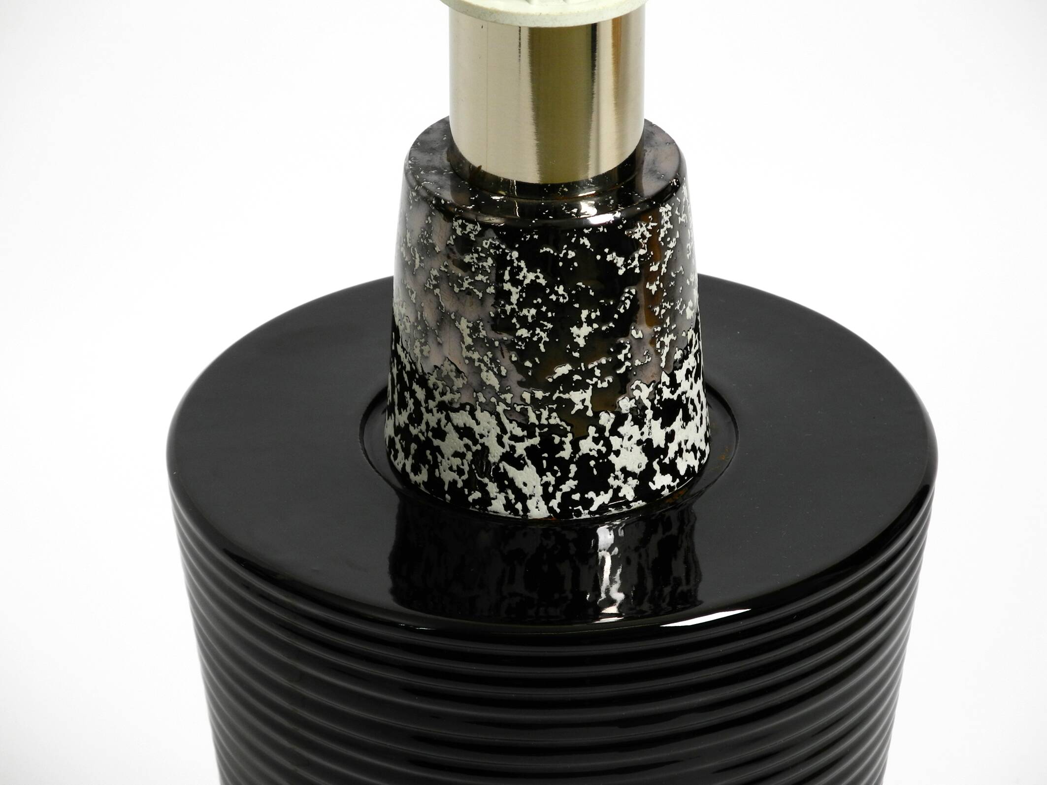 Beautiful, large Italian 1980s ceramic table lamp without a shade from IL P