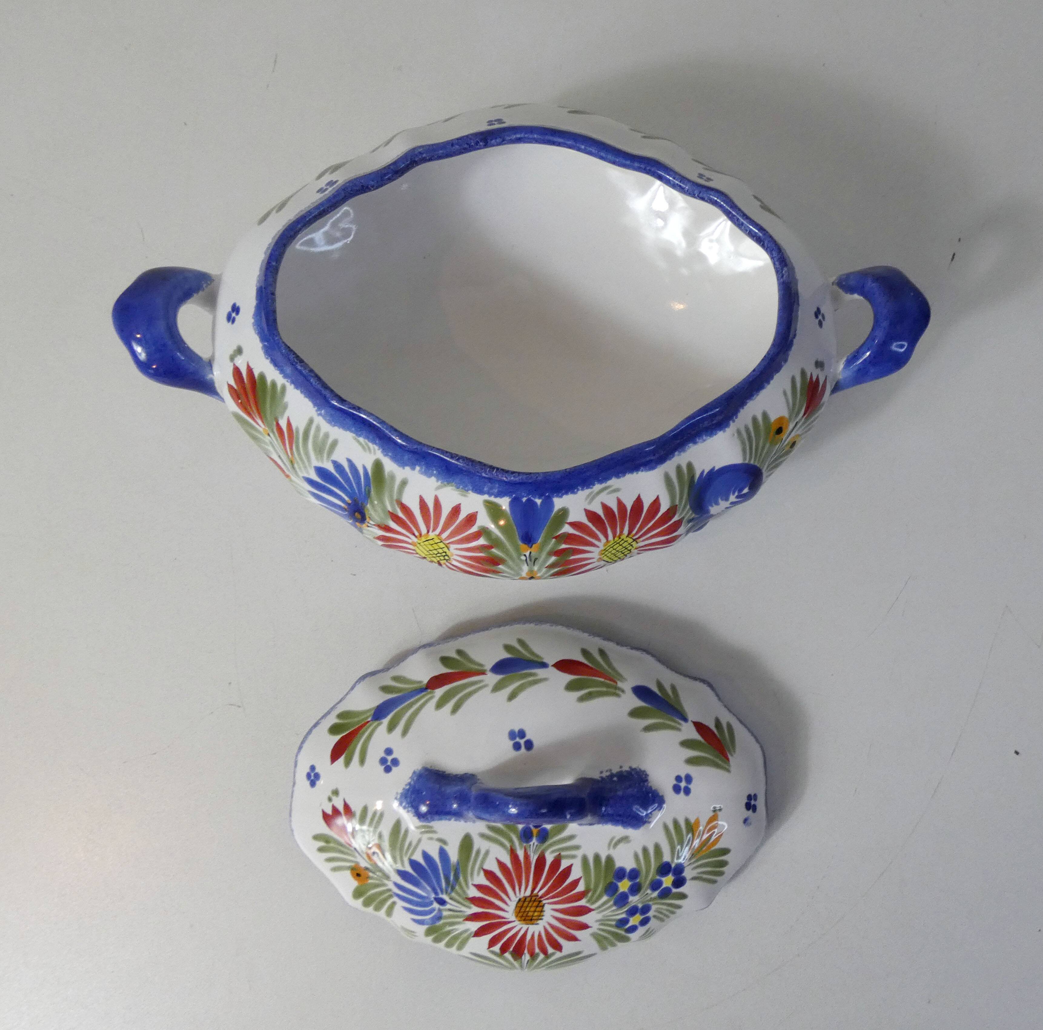 Earthenware tureen henriot quimper