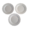 3 plates on board scalloped Moulin des loups
