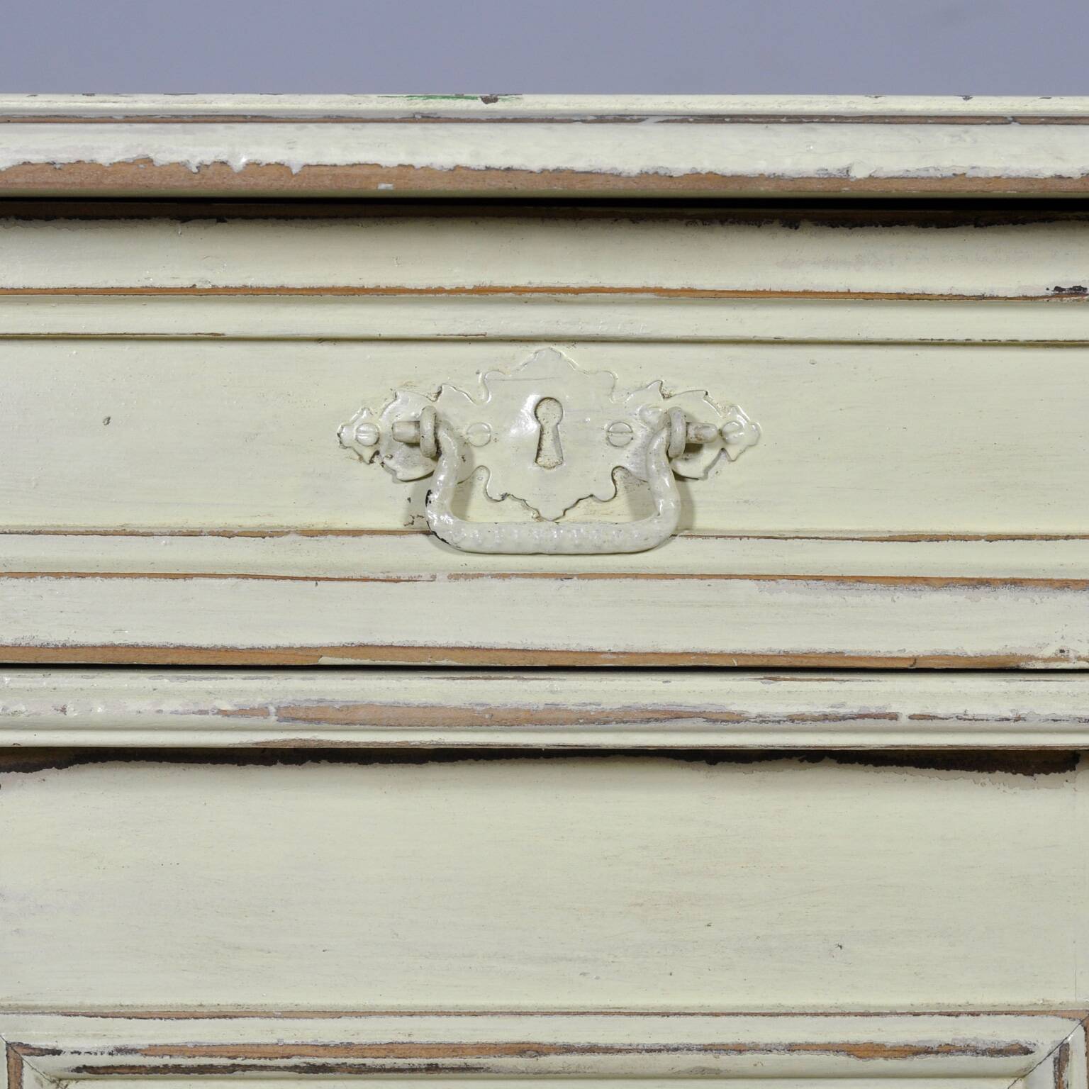 Buffet ancien en pin, vers 1910