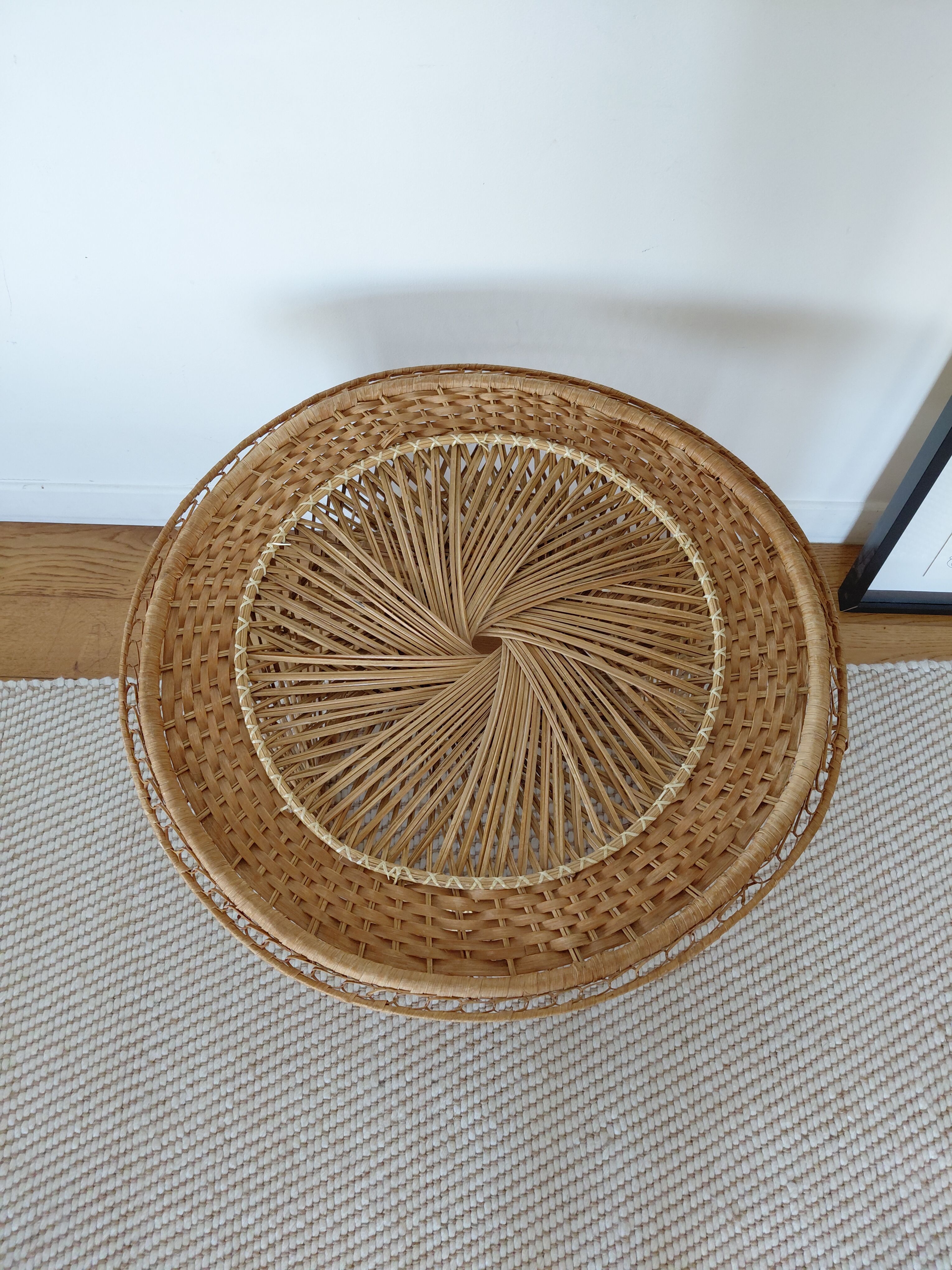 Vintage garden furniture in wicker rattan 1960 - complete 4-piece set