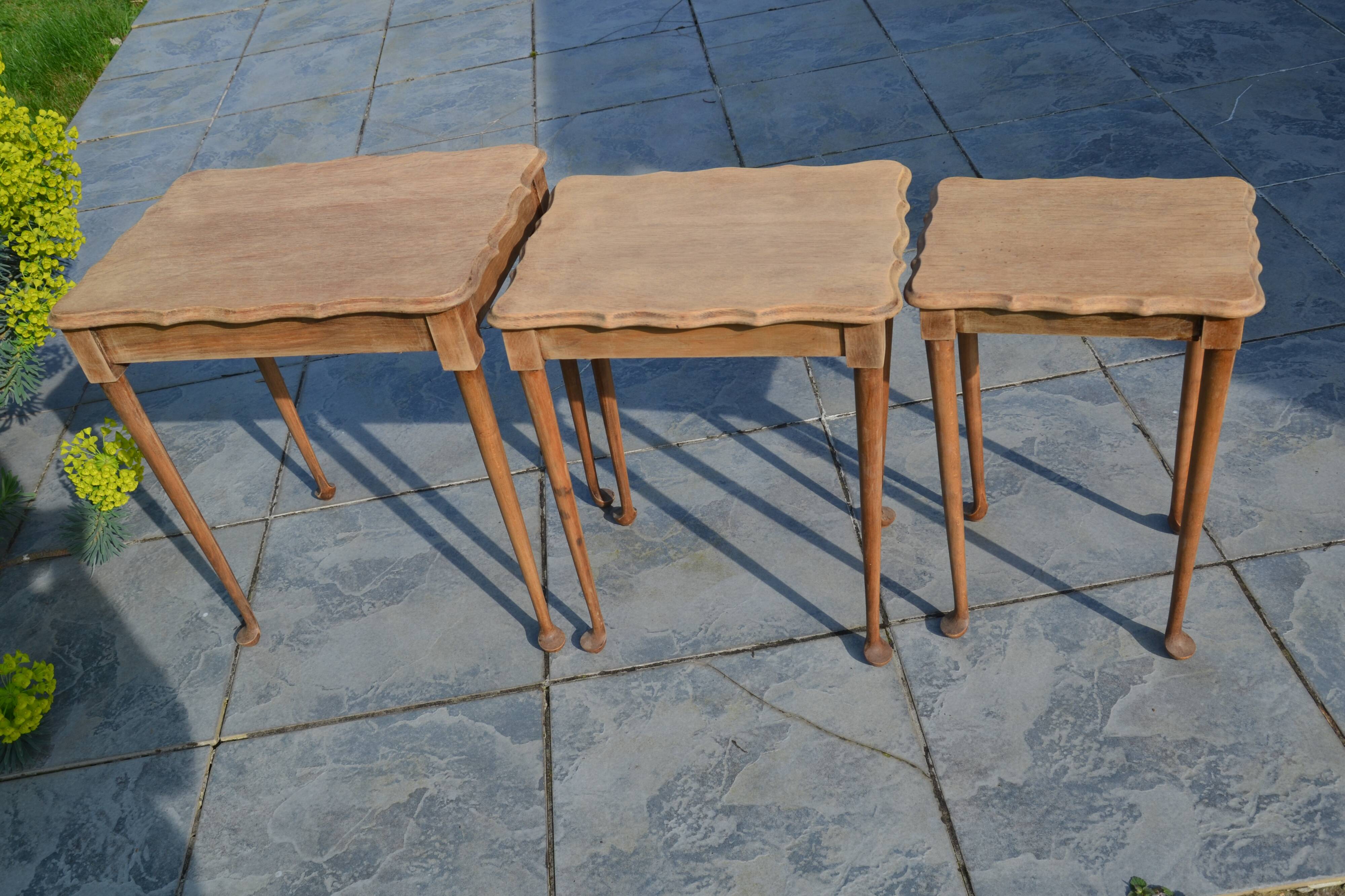 Nesting tables in oak from the 1930s.