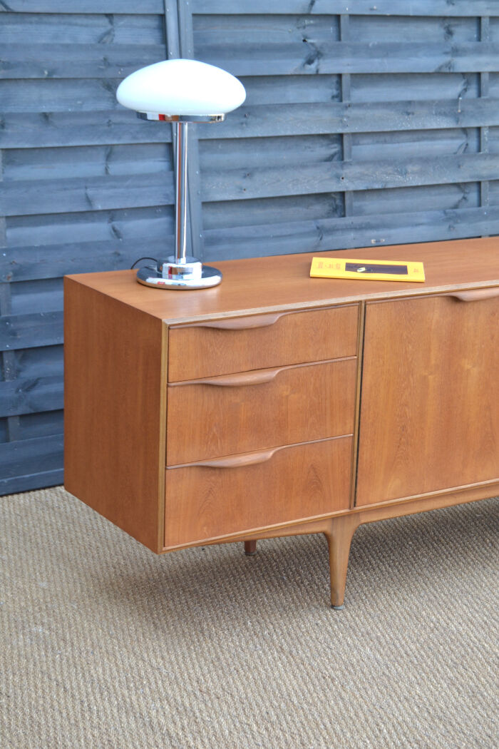 Enfilade par McIntosh en teck clair * 201,5 cm