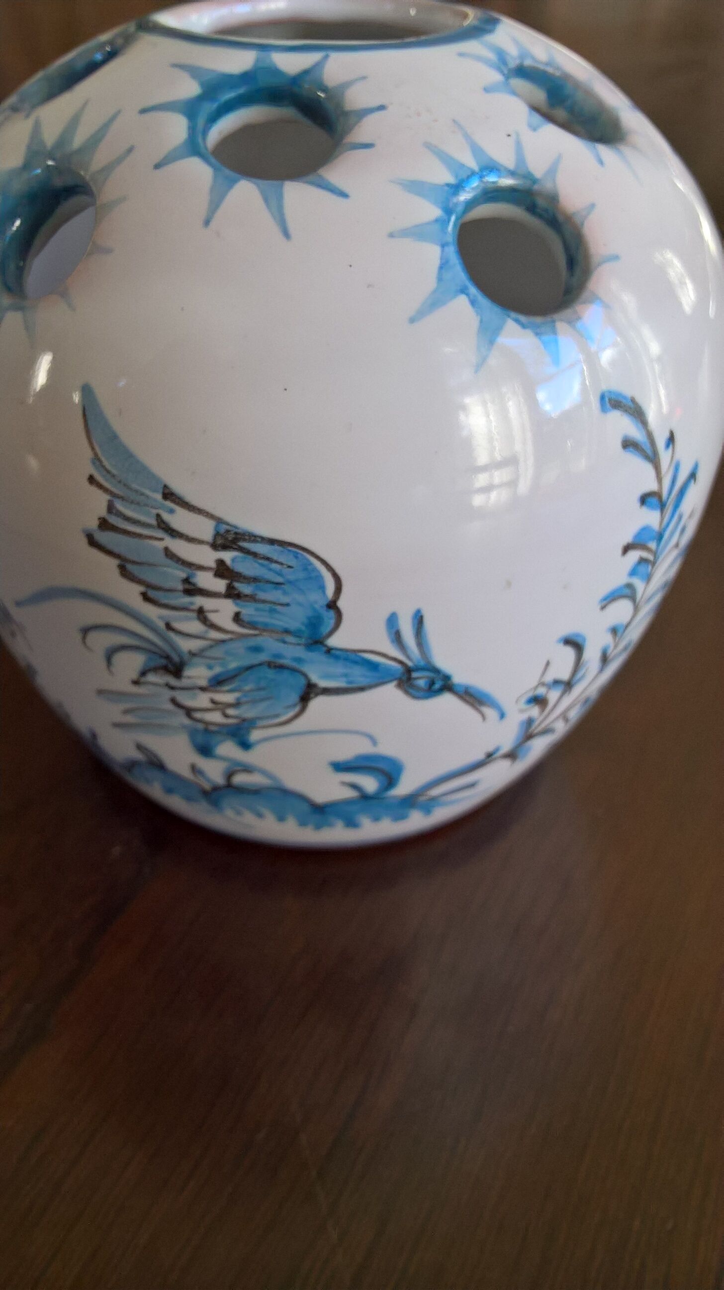 Moustiers flower spades