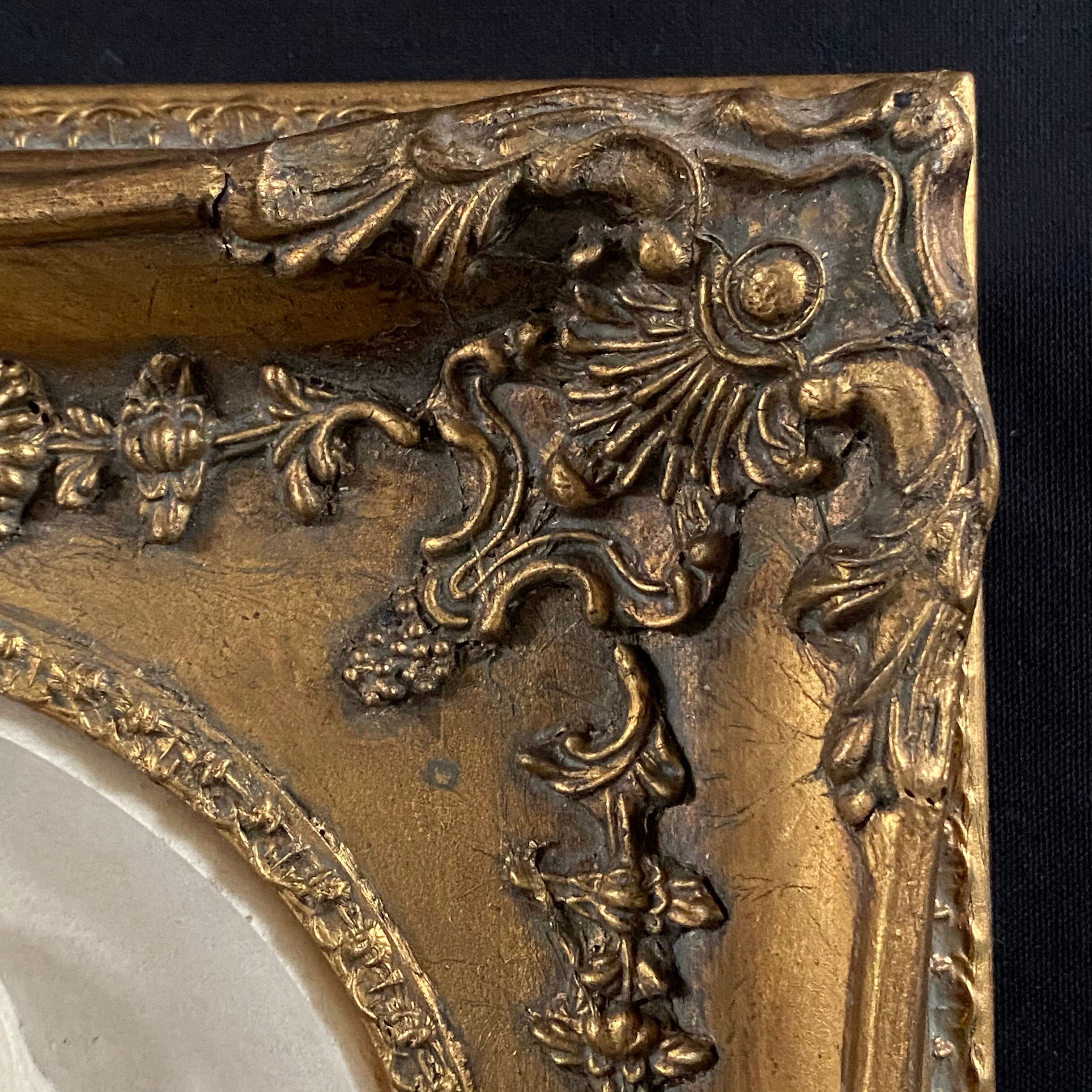 Golden trumk bevelled mirror with children 32x70cm