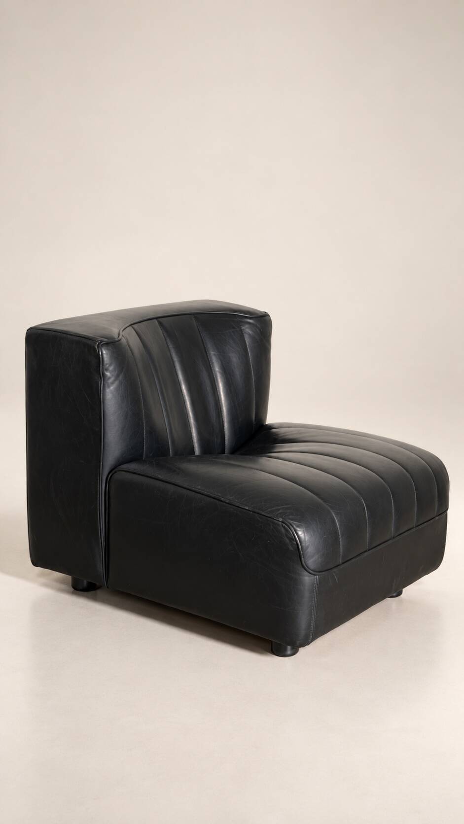 Modular black leather sofa '9000' by Tito Agnoli