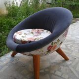 Pair of egg chairs