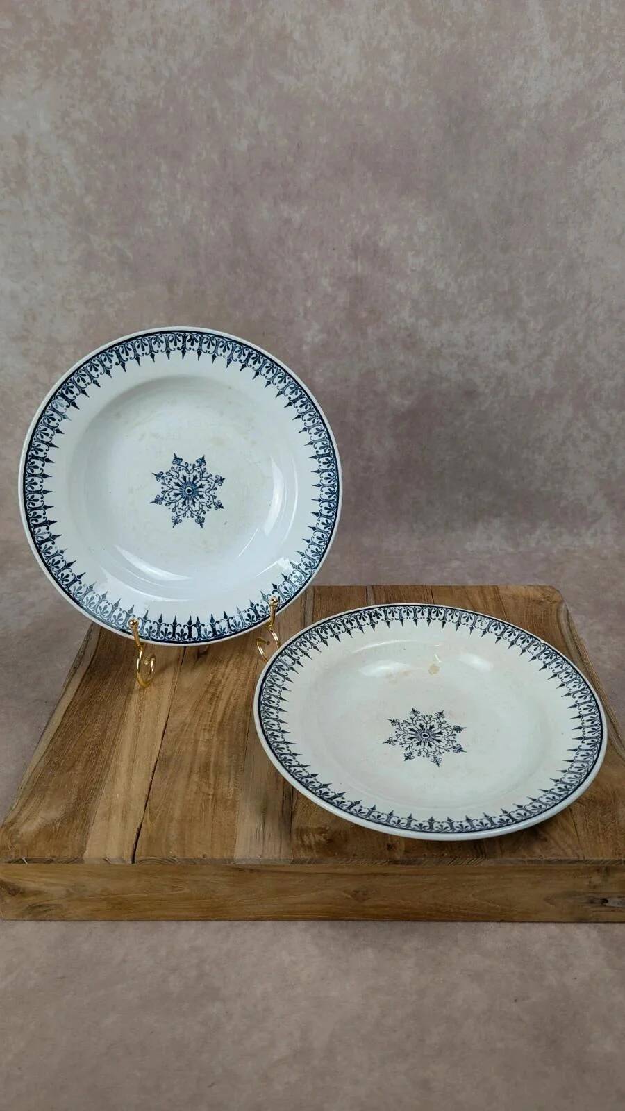 Set of 2 antique deep plates Saint-Amand – Primax