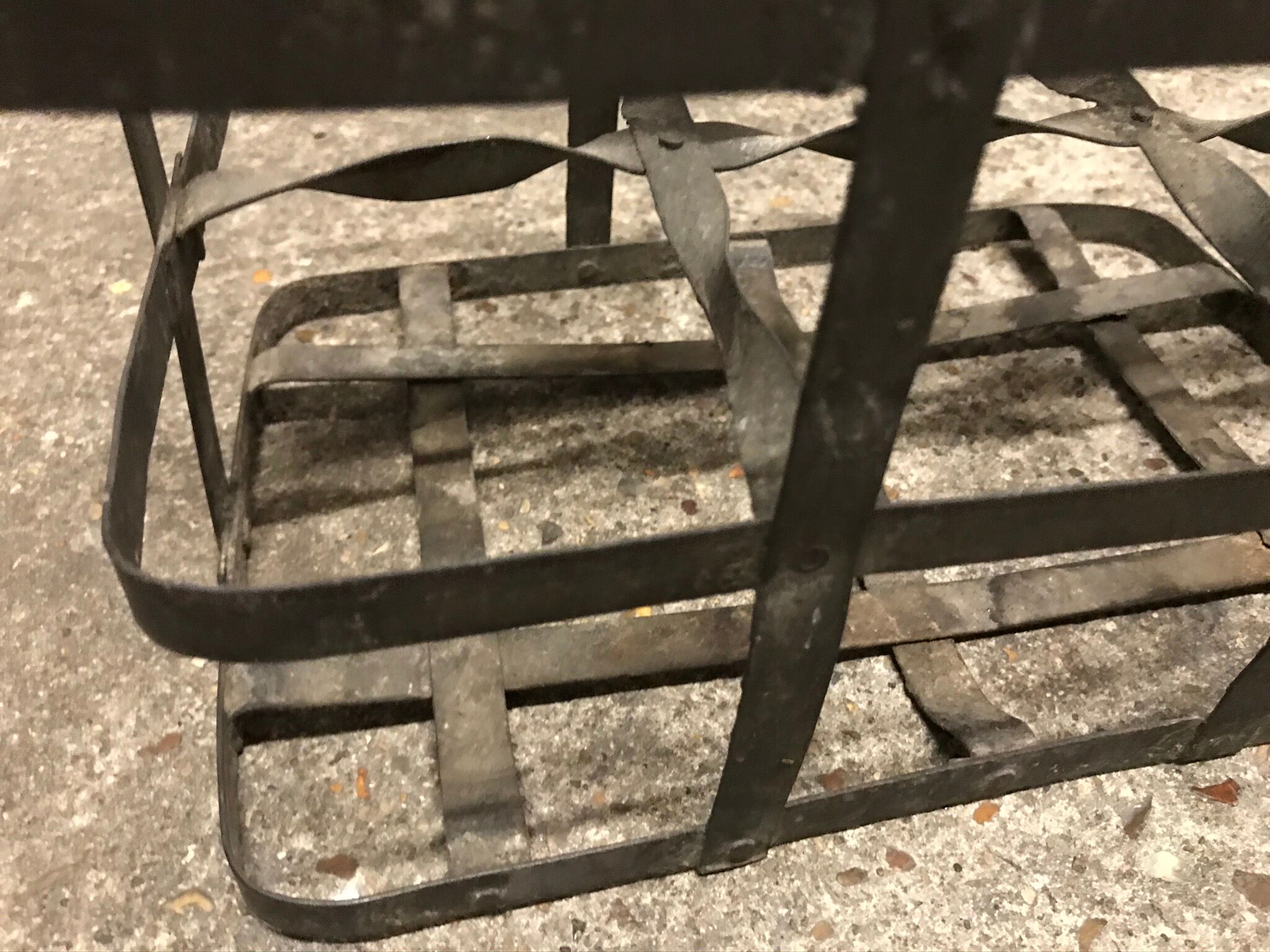 Galvanized steel bottle holder