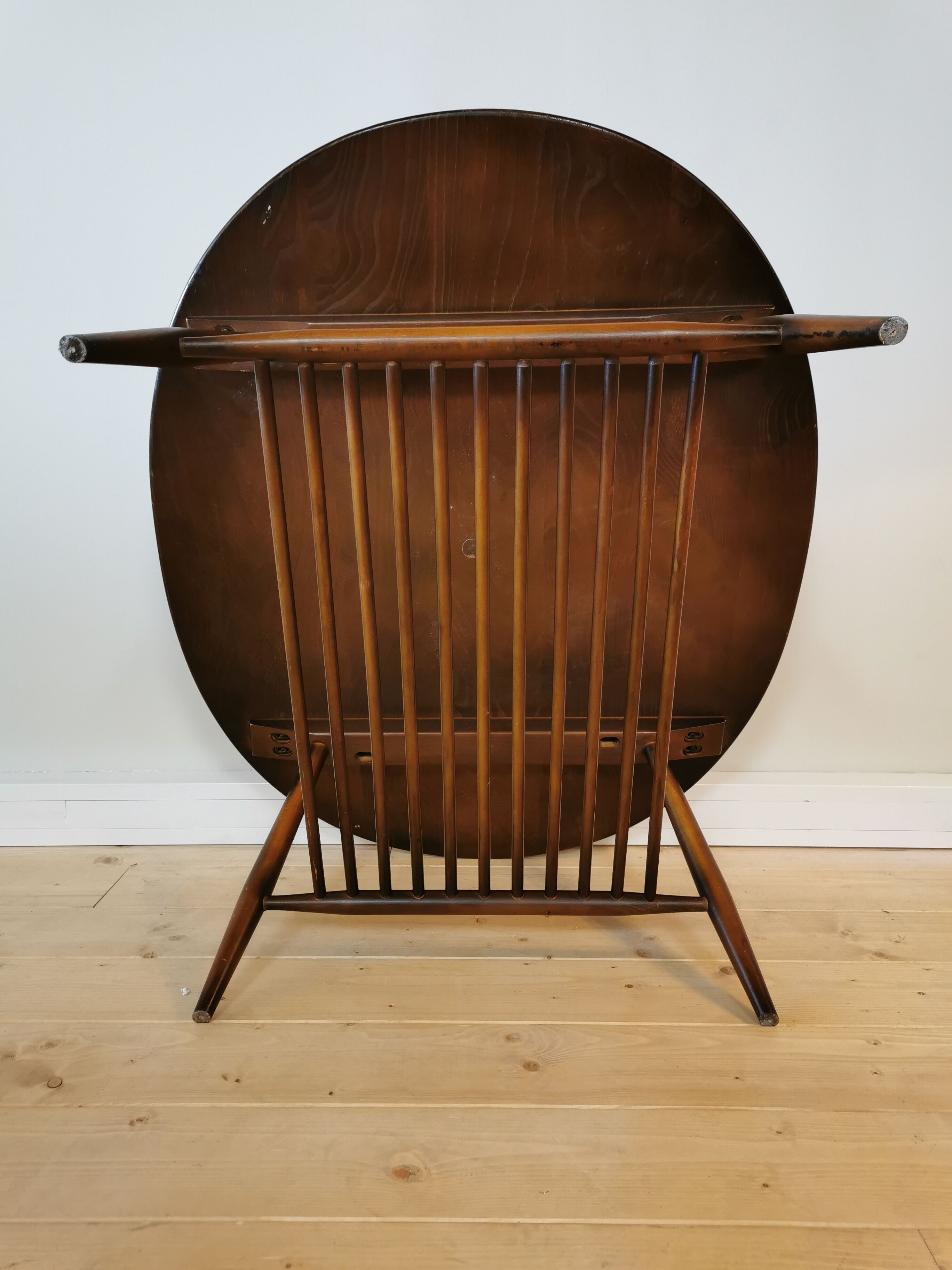 Table basse en frêne par Lucian Ercolani dans les années 60
