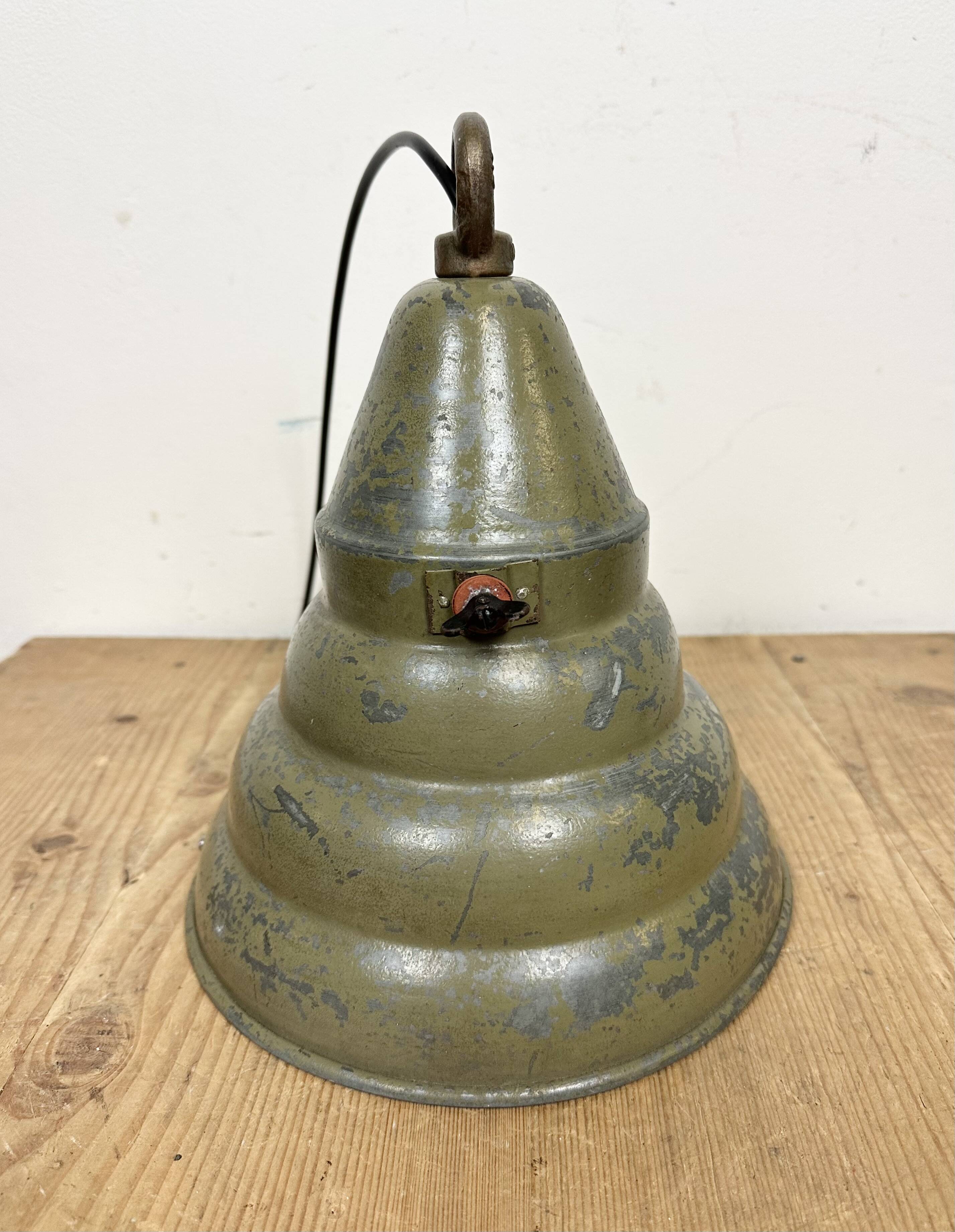 Green Industrial Aluminium Hanging Lamp, 1970s