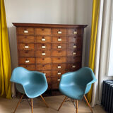 2 Vitra armchairs by Eames