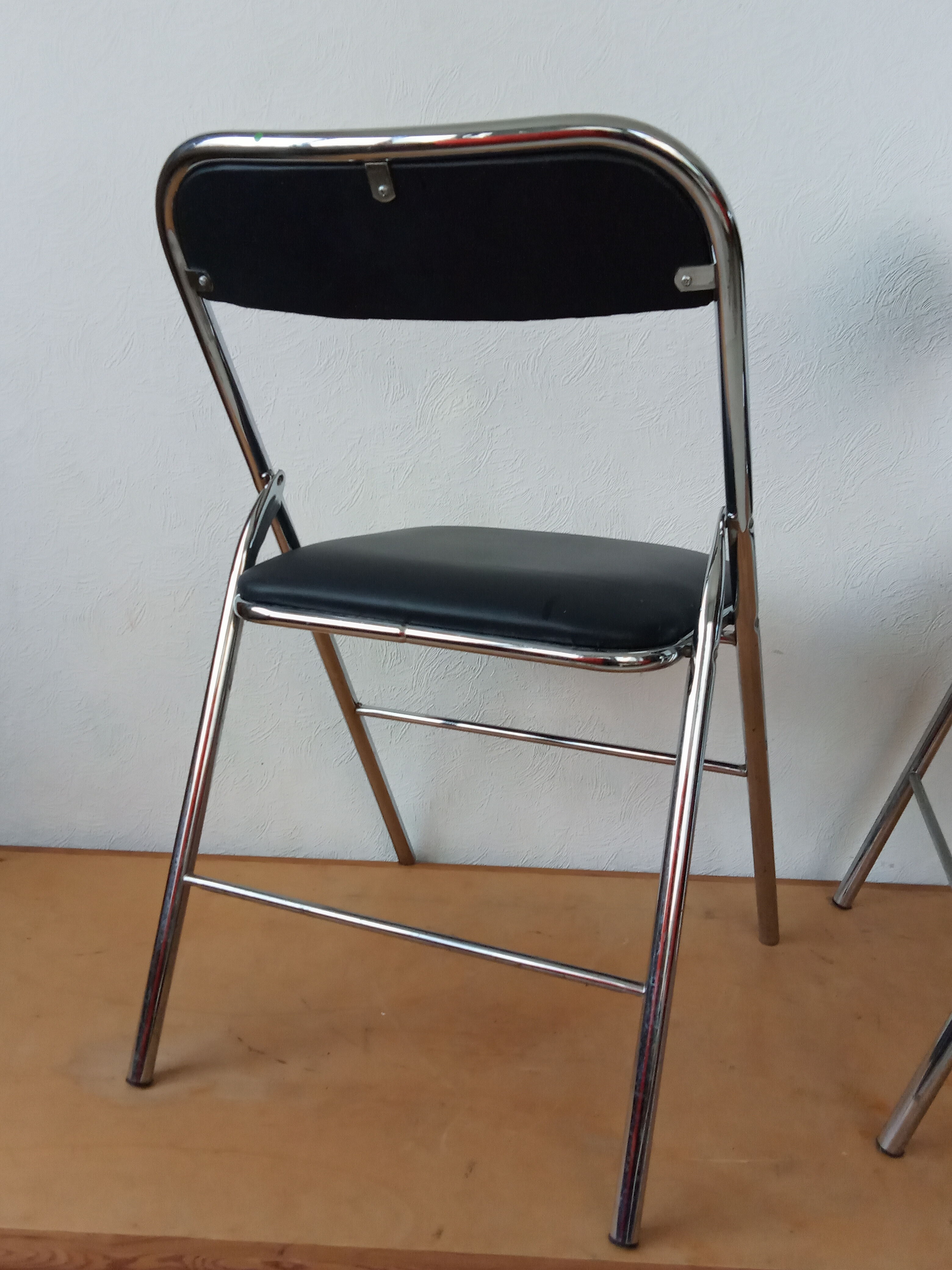 Pair of folding chairs 80s