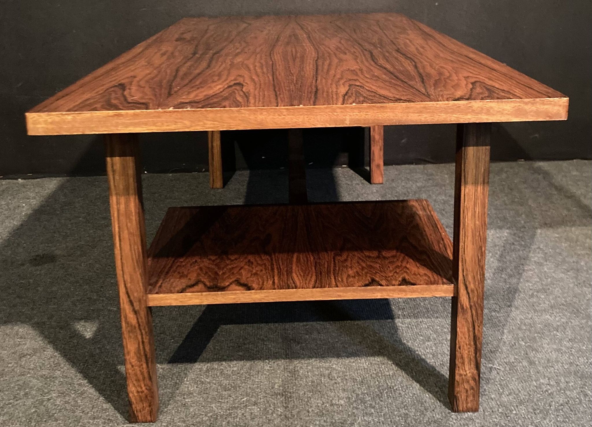 Table made of rosewood