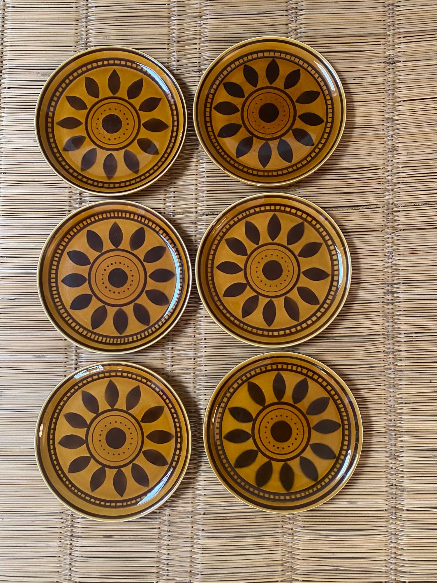 6 small plates Longchamp Squirrel and brown palmettes