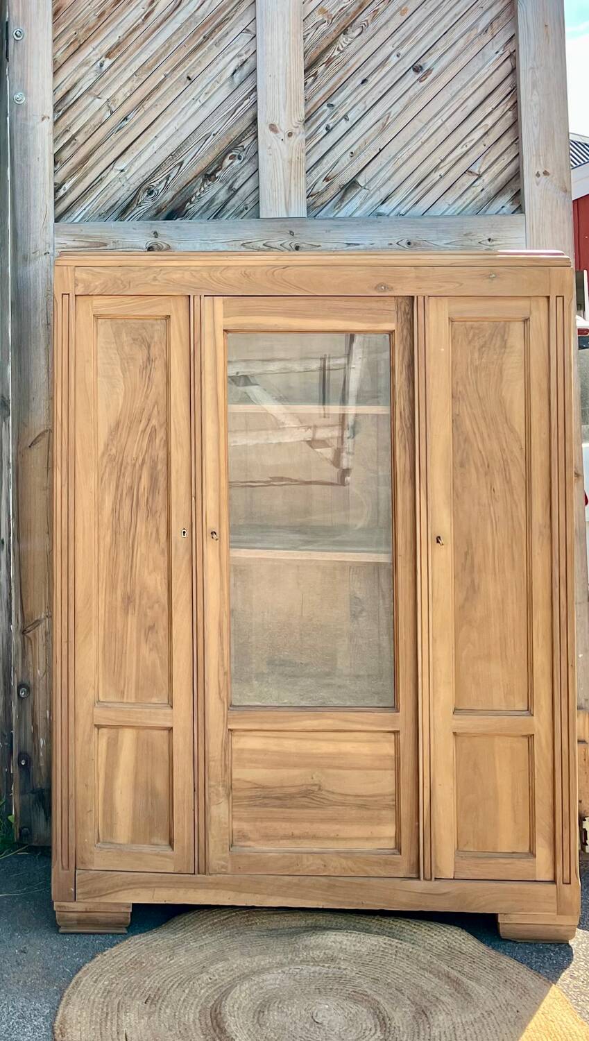 Armoire, vaisselier, bibliothèque parisienne ancienne en bois massif