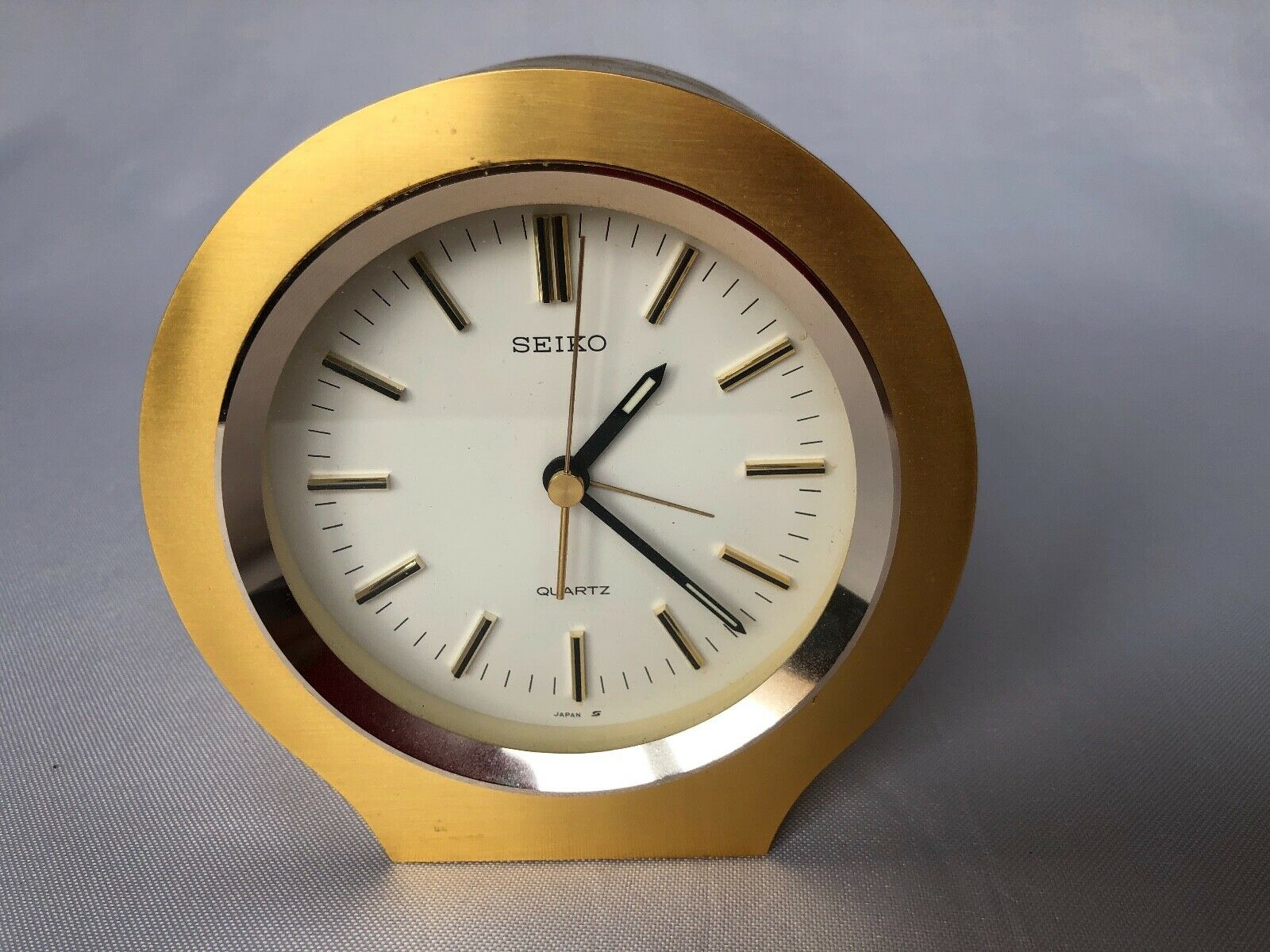 Seiko quartz vintage alarm clock
