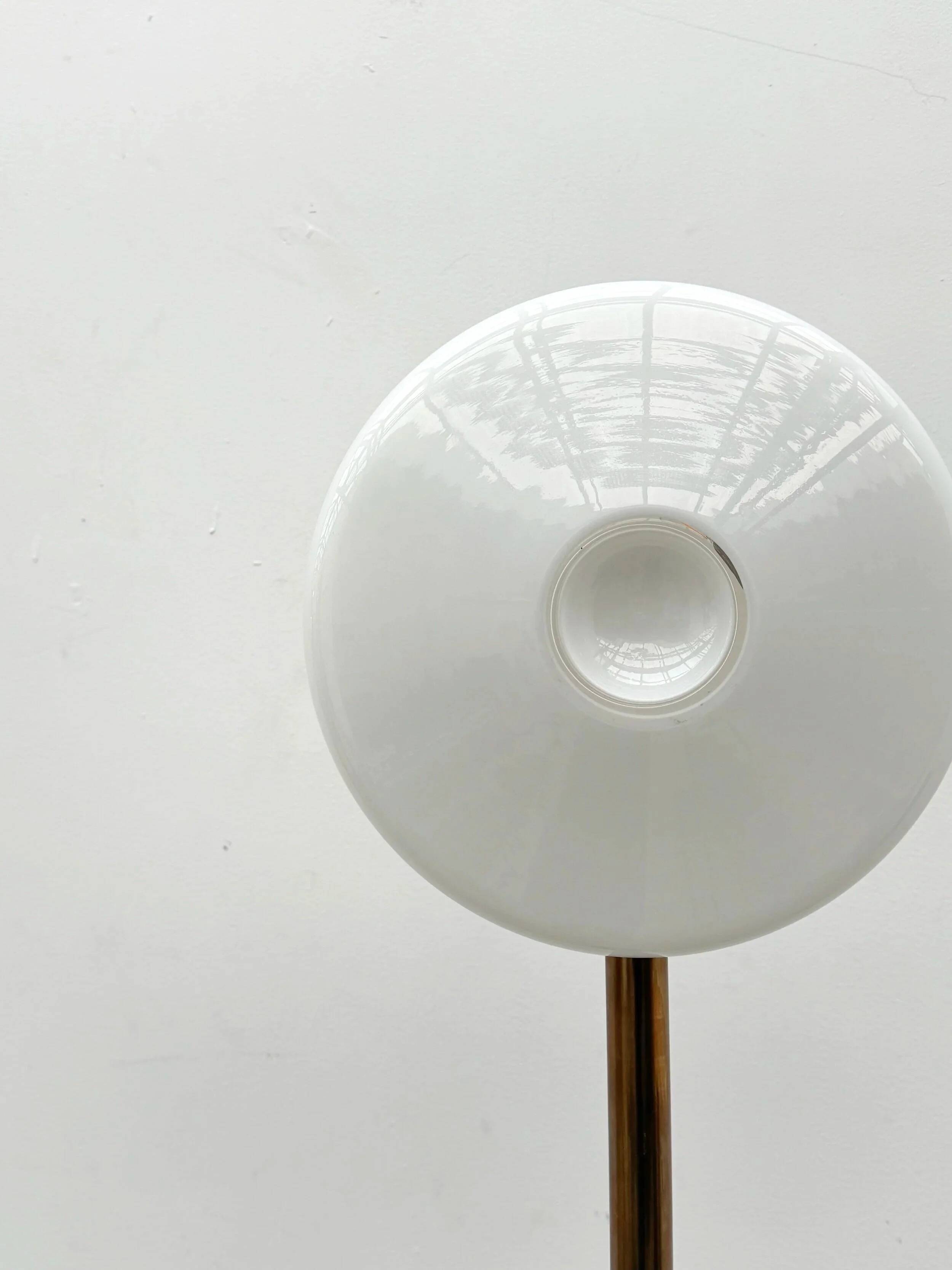 Floor lamp by De Majo in Murano glass and brass, Italy 1960.