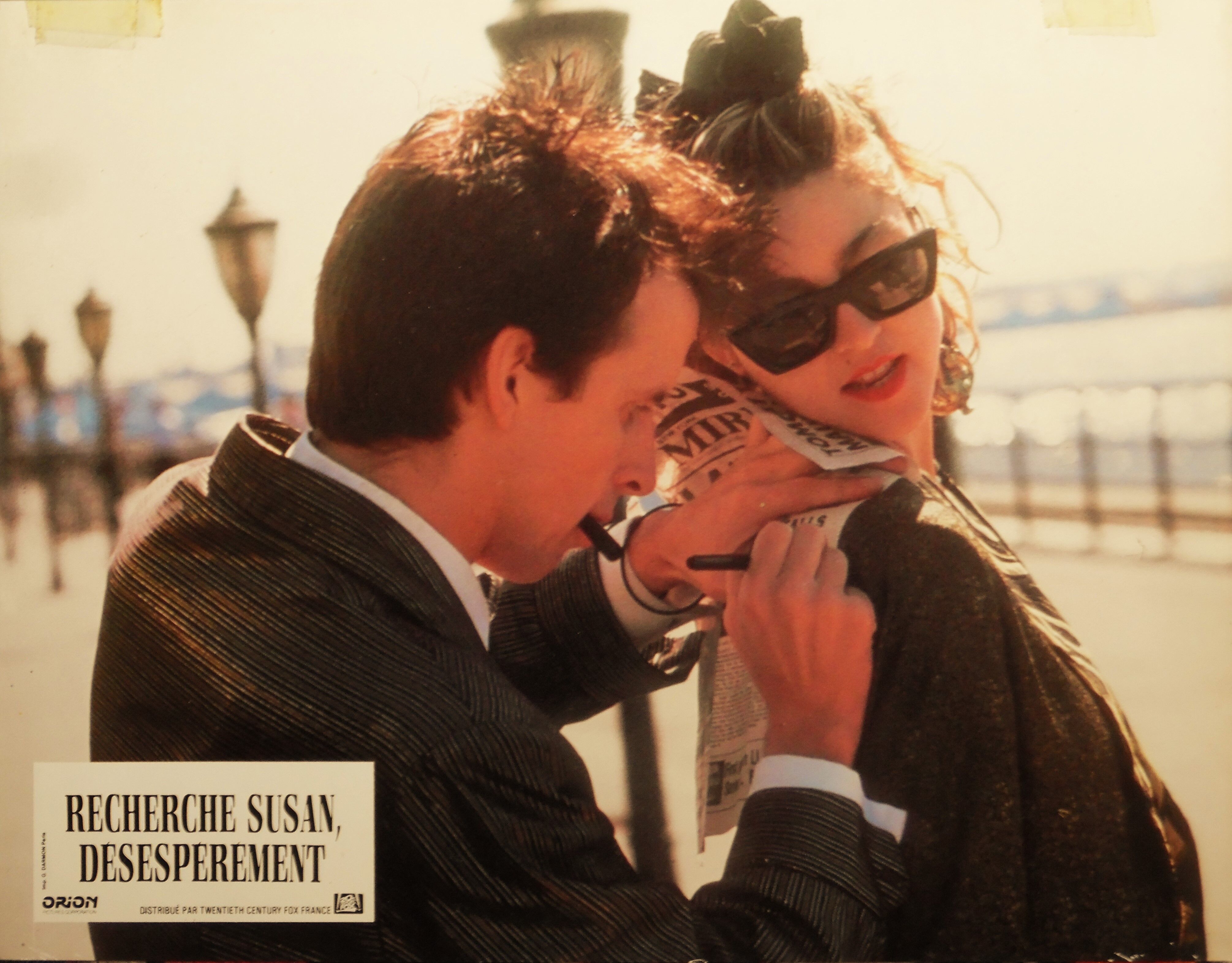 Film-operating poster of "Madonna"