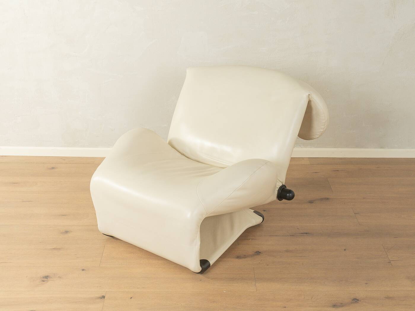 Wink armchair by Toshiyuki Kita for Cassina, 1980s