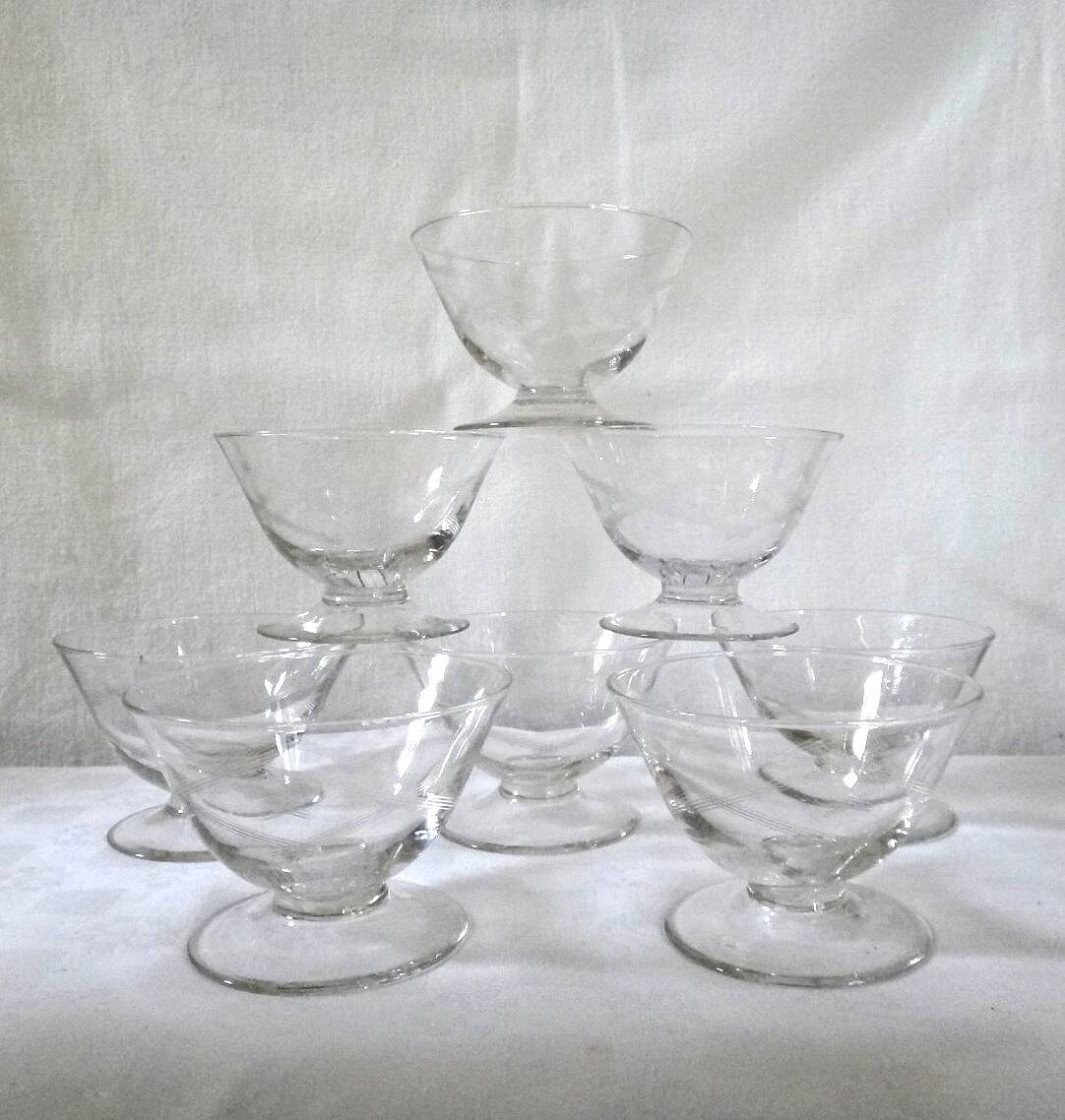 8 crystal champagne coupes