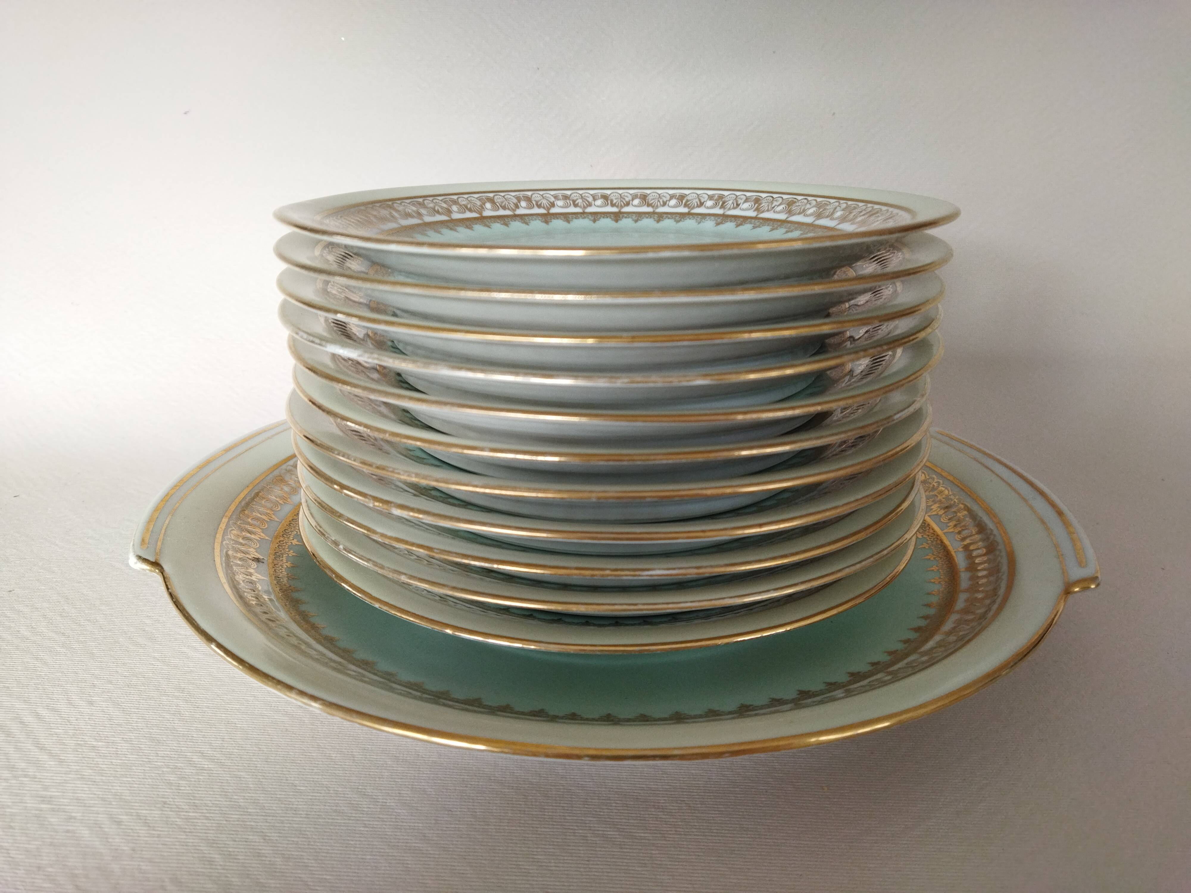 Platter and 11 dessert plates in Chapus Frères Limoges porcelain