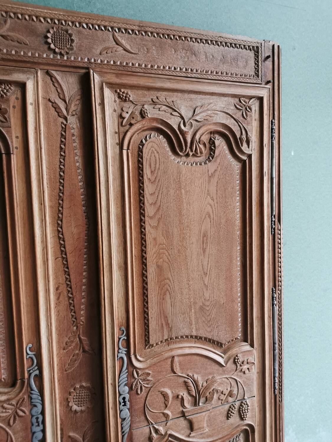 Cabinet front 1826