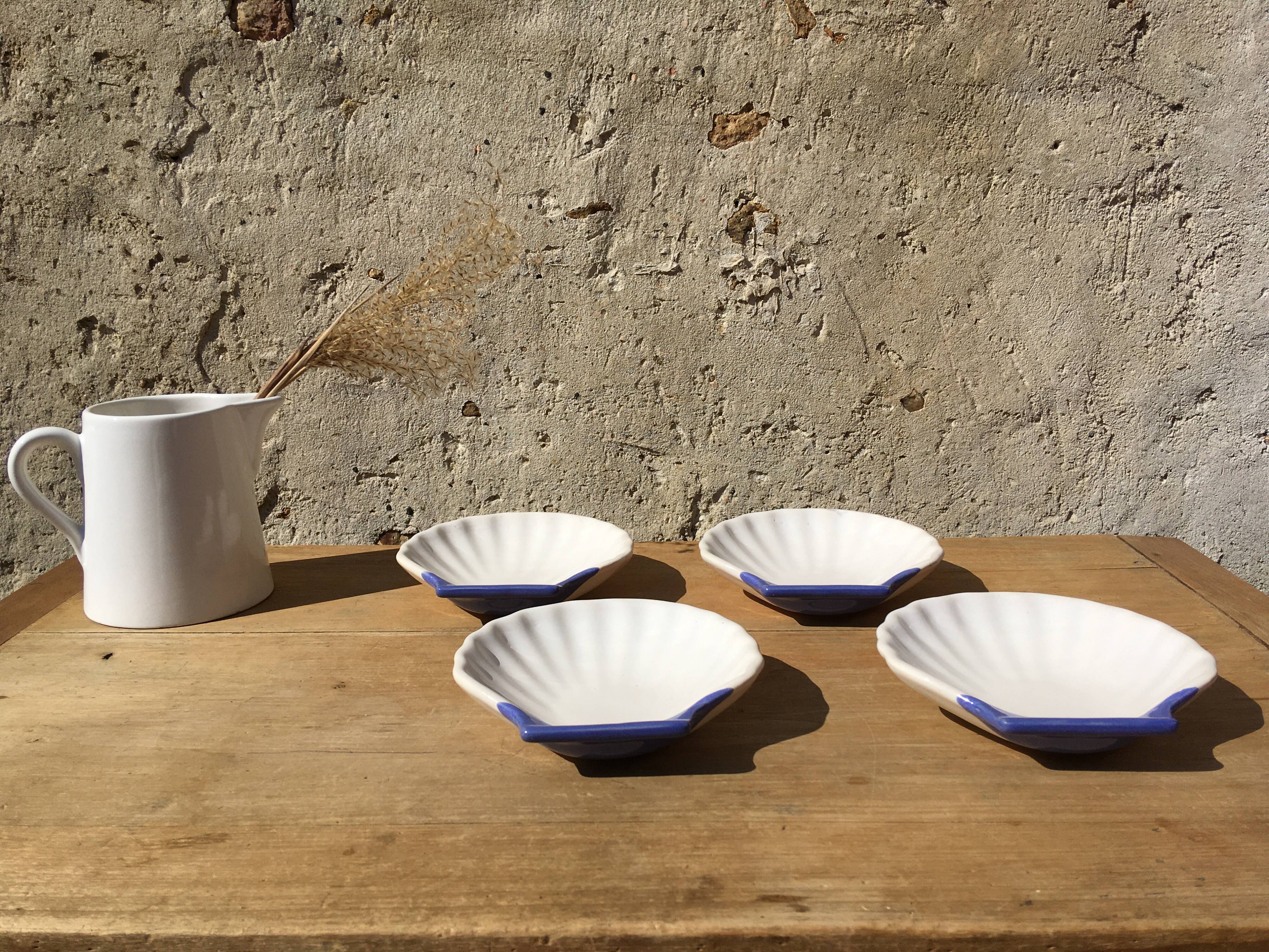 Blue & white St Jacques cups