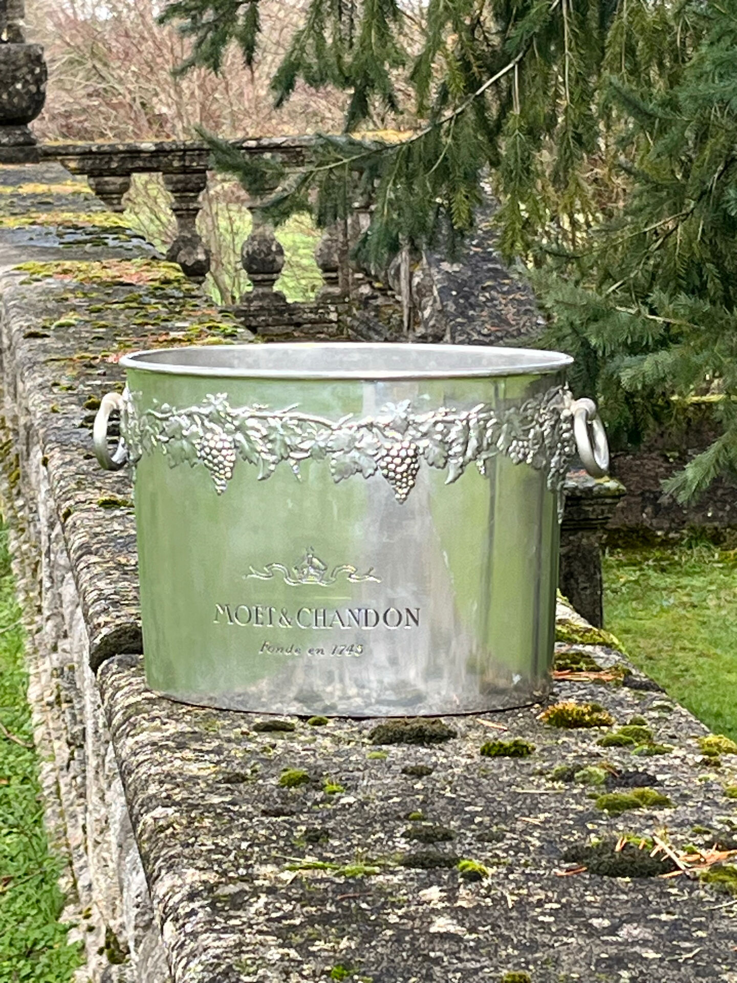Moet Chandon pewter vasque. Vintage Oval shaped champagne bath